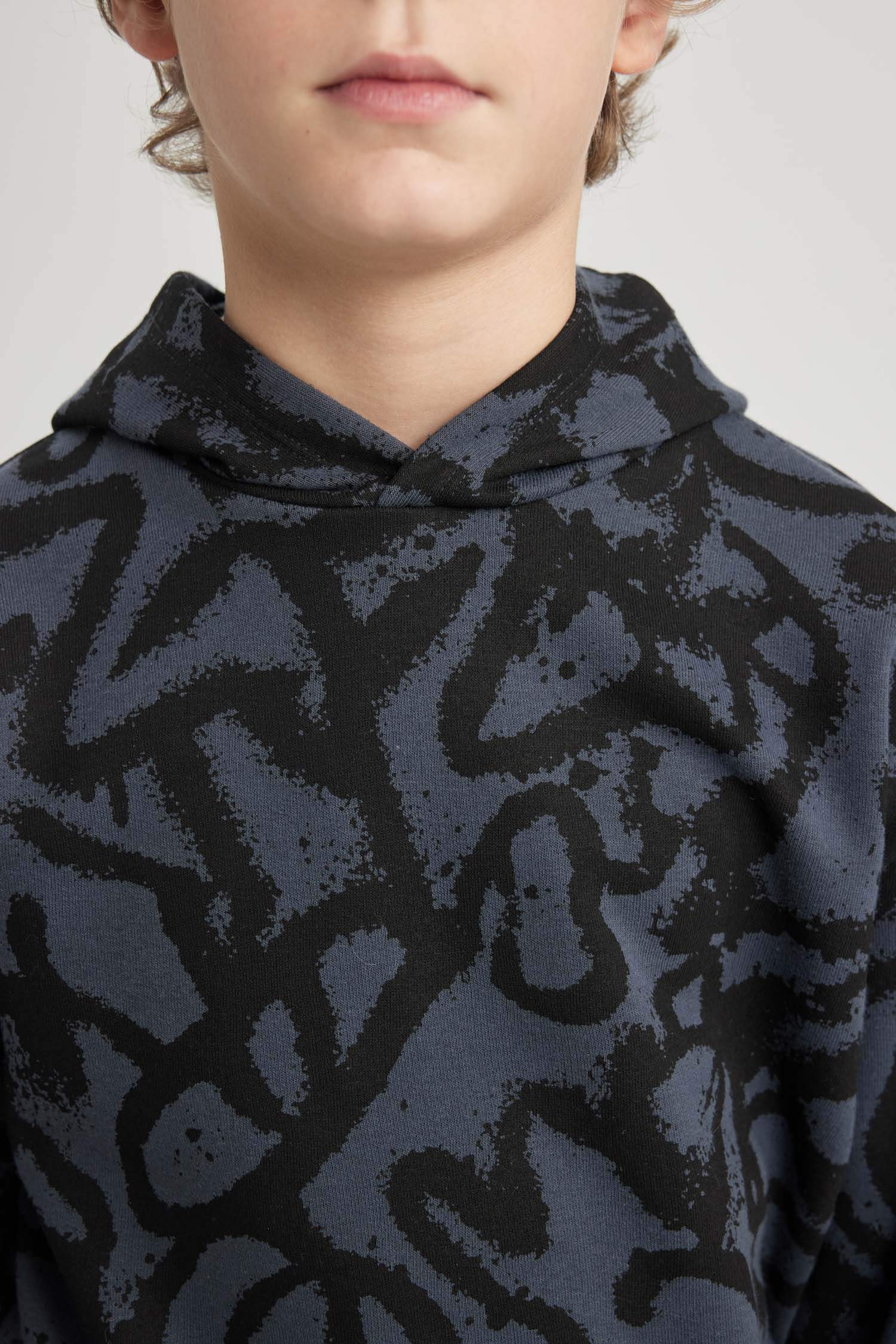 Erkek Çocuk Oversize Geniş Kalıp Desenli Kapüşonlu Sweatshirt