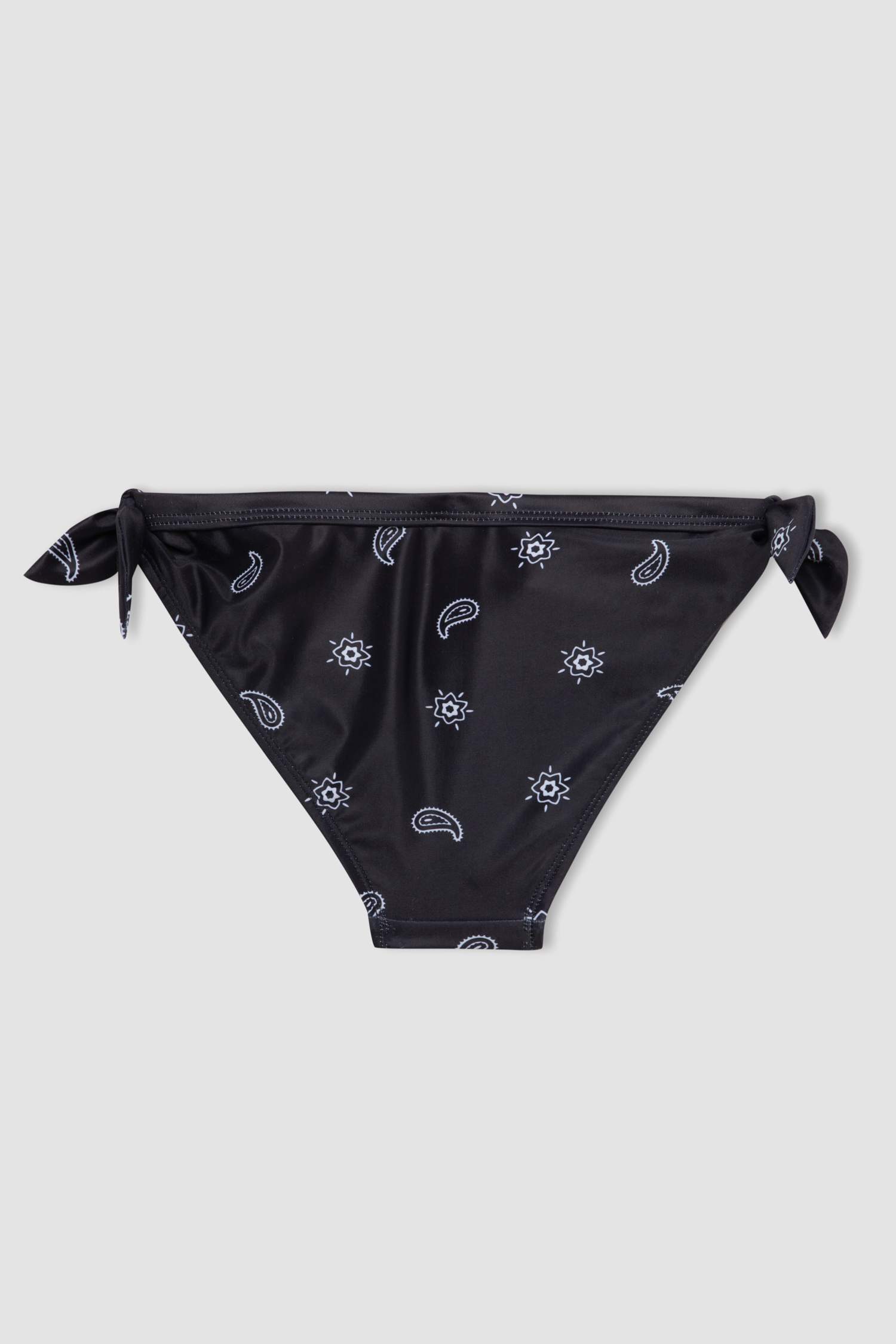 طقم بكيني بناتي - قطعتين