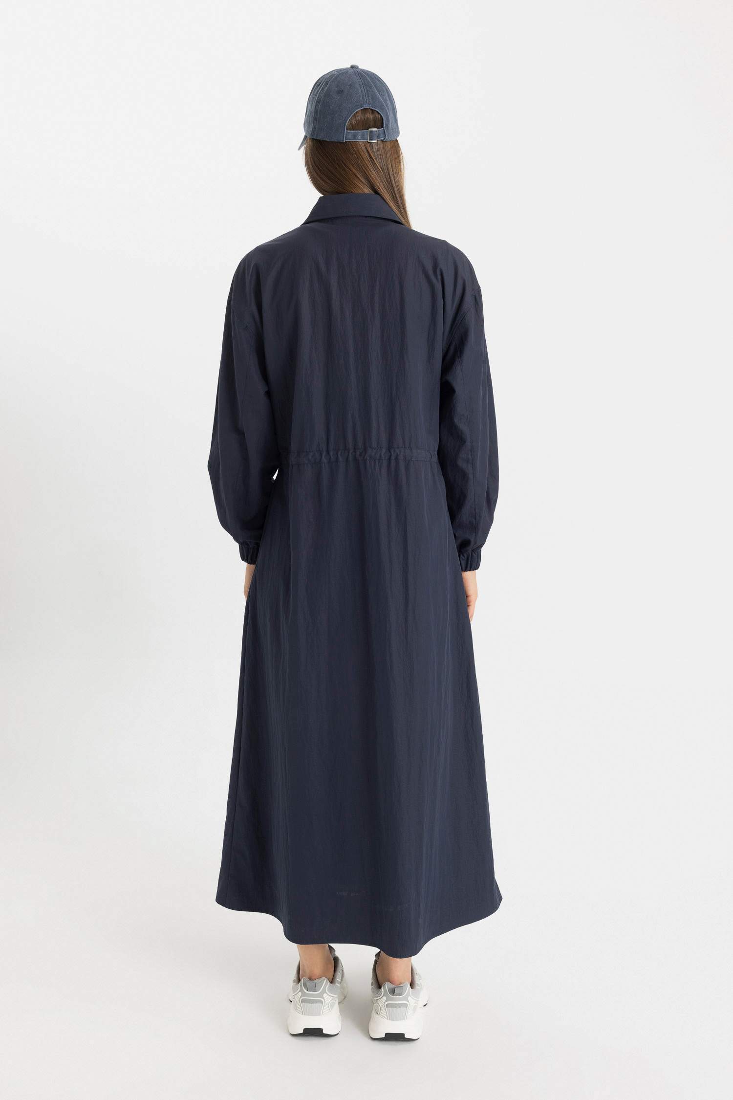 Robe Tissée à Manches Longues Col de Chemise