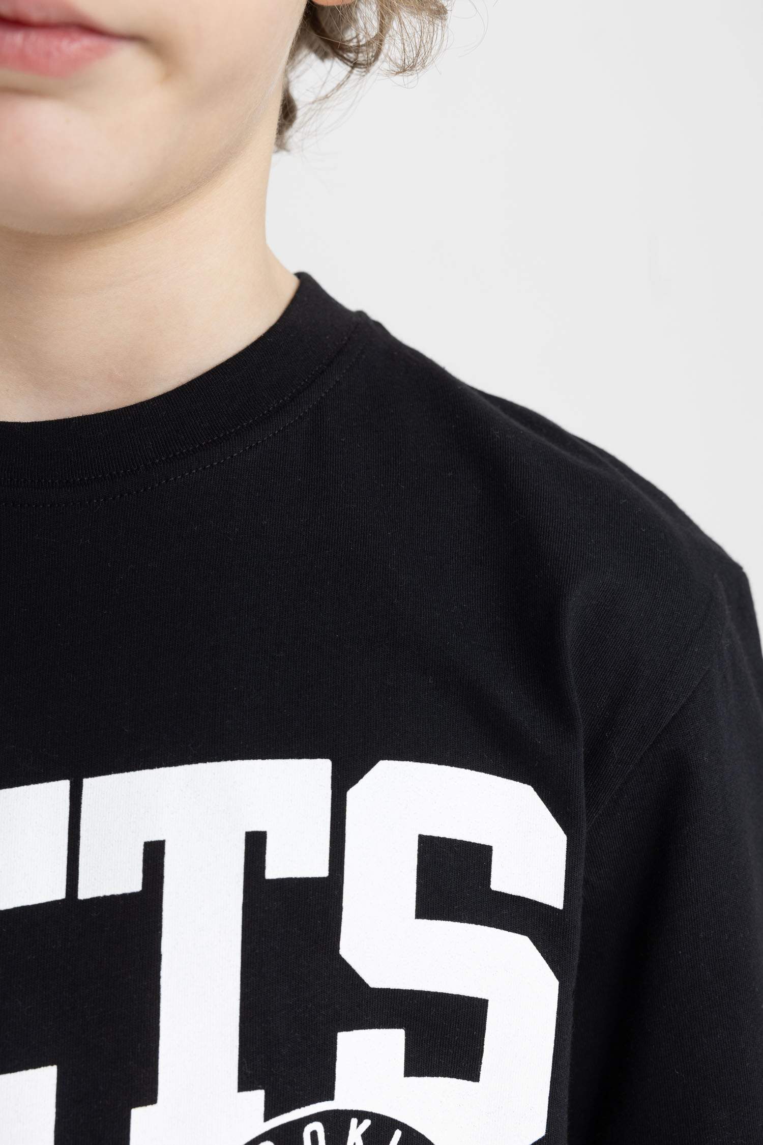 NBA Brooklyn Nets Oversıze Bisiklet Yaka Kısa Kollu Tişört Erkek Çocuk