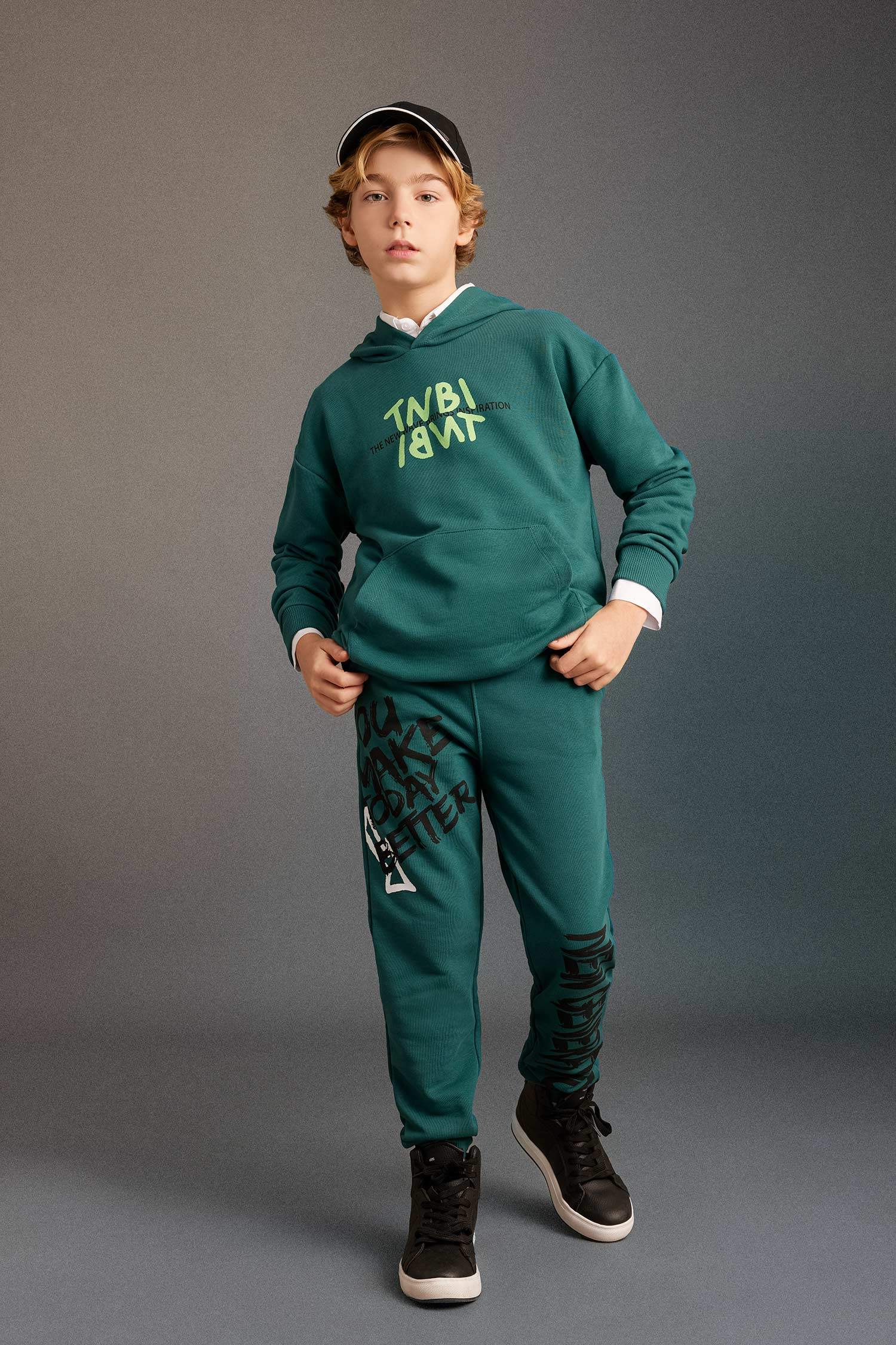 بنطلون بجامة رياضي قماش سميك قصة عادية