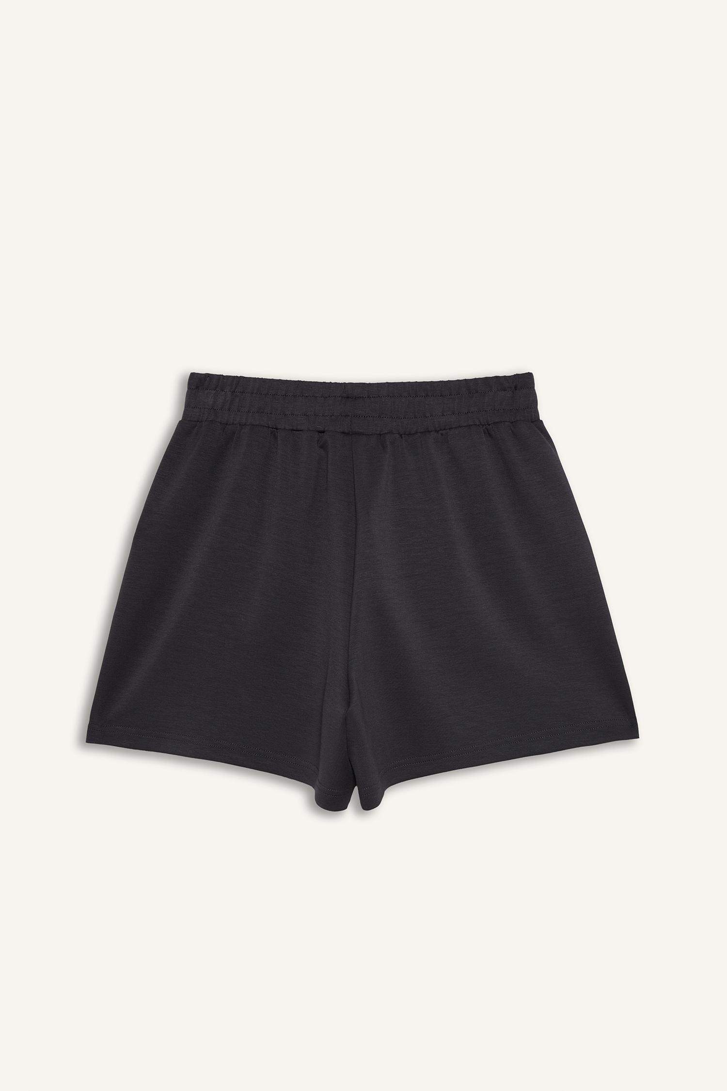 شورت قصير قصة عادية من DeFactoFit