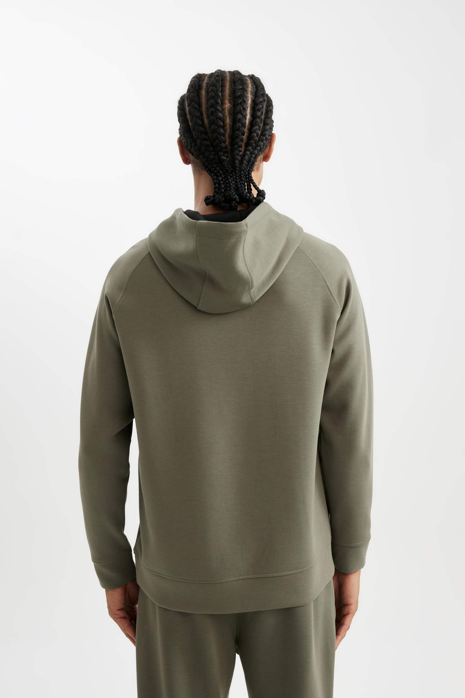 سويت شيرت رياضي قصة عادية قماش سكوبا من DeFactoFit