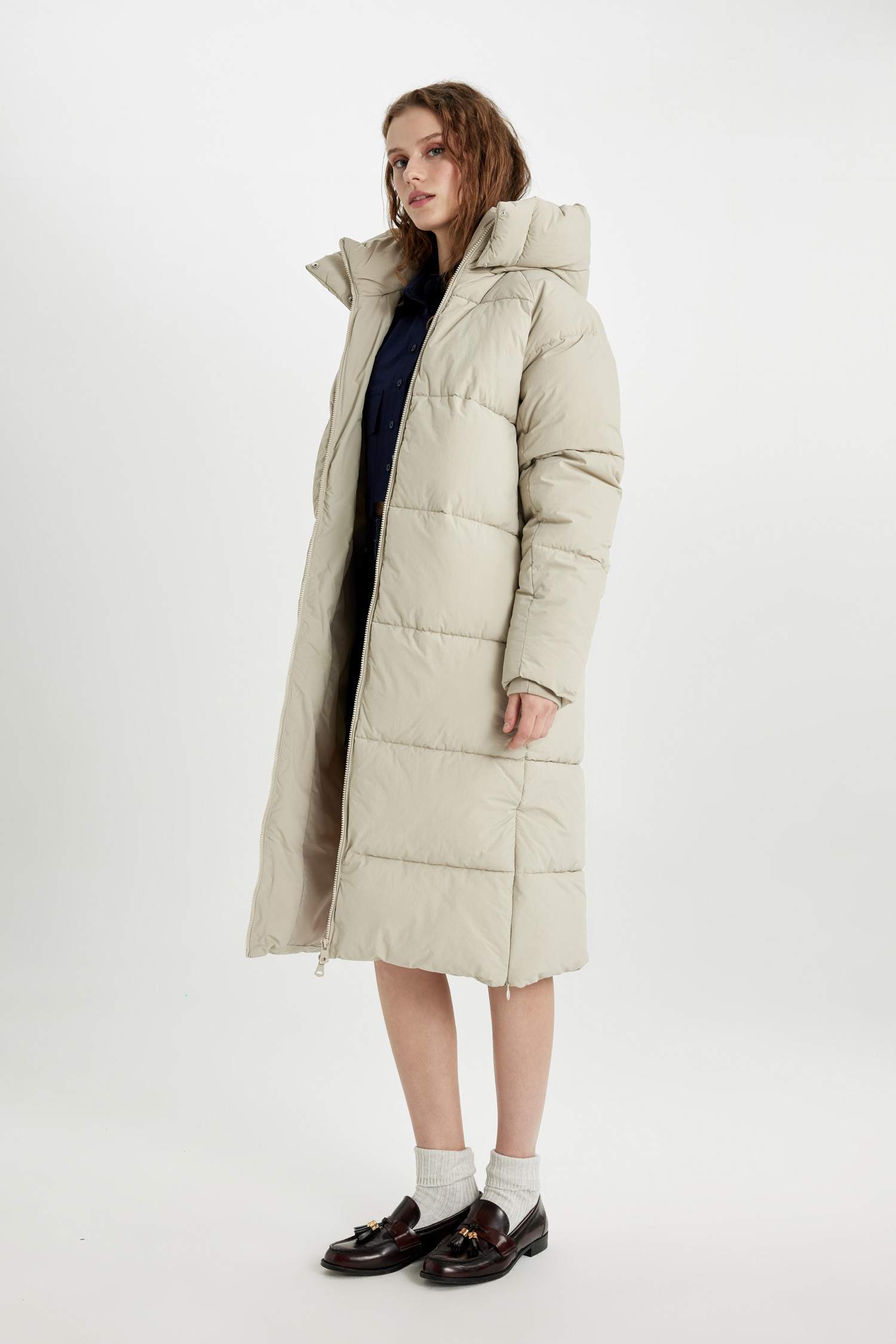 Su İtici Regular Kalıp Kapüşonlu Fermuarlı Cepli Uzun Mont Parka