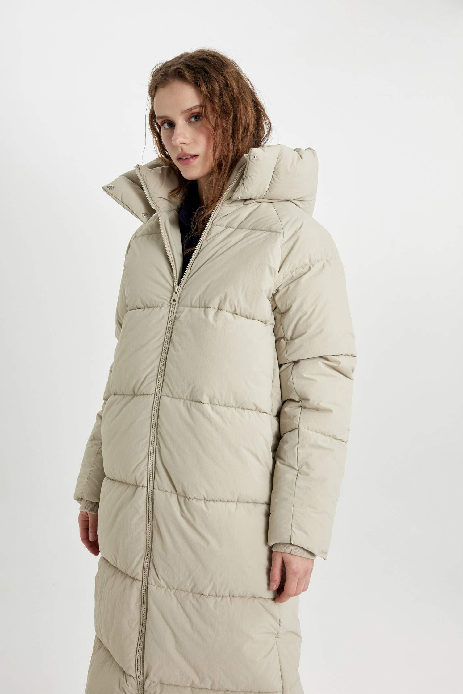 Su İtici Regular Kalıp Kapüşonlu Fermuarlı Cepli Uzun Mont Parka