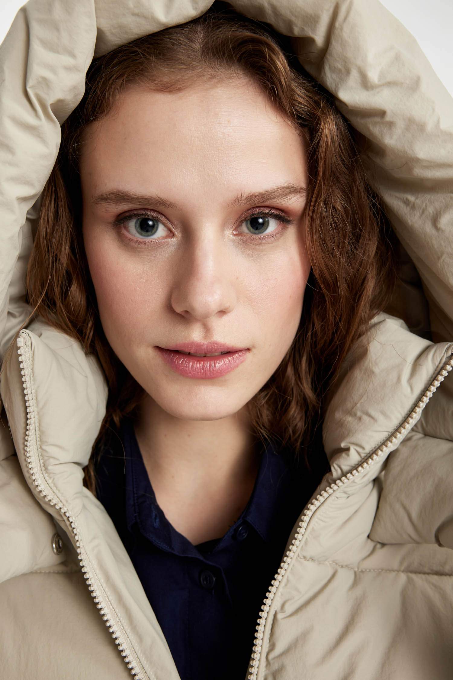 Su İtici Regular Kalıp Kapüşonlu Fermuarlı Cepli Uzun Mont Parka