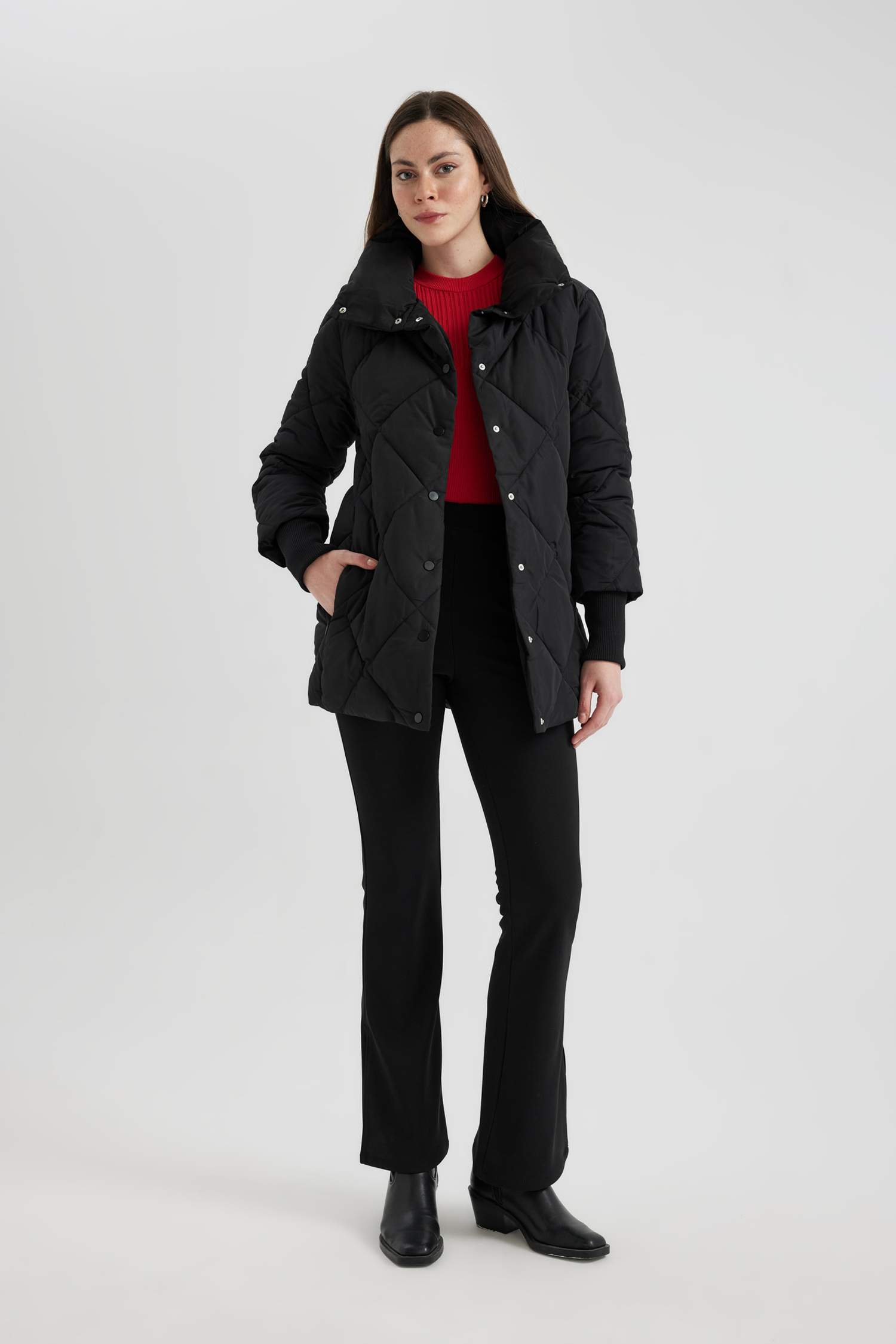 Su İtici Uzun Şişme Mont Dik Yaka Kapitoneli Çıtçıtlı Cepli Hafif