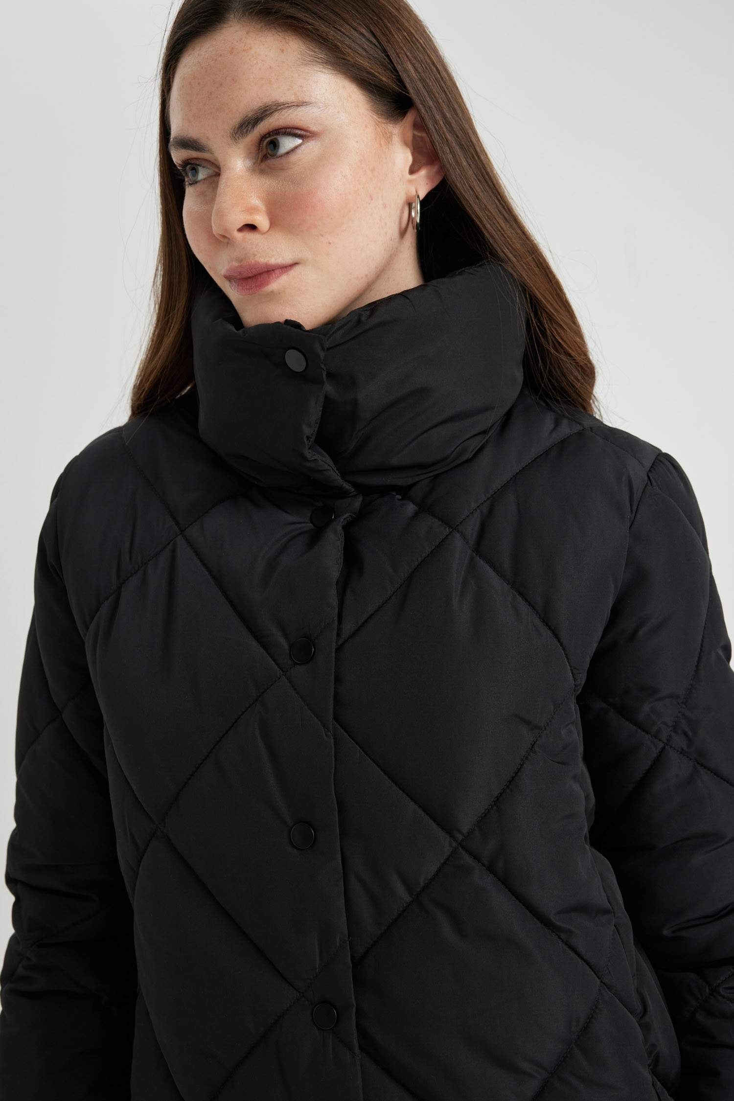 Su İtici Uzun Şişme Mont Dik Yaka Kapitoneli Çıtçıtlı Cepli Hafif