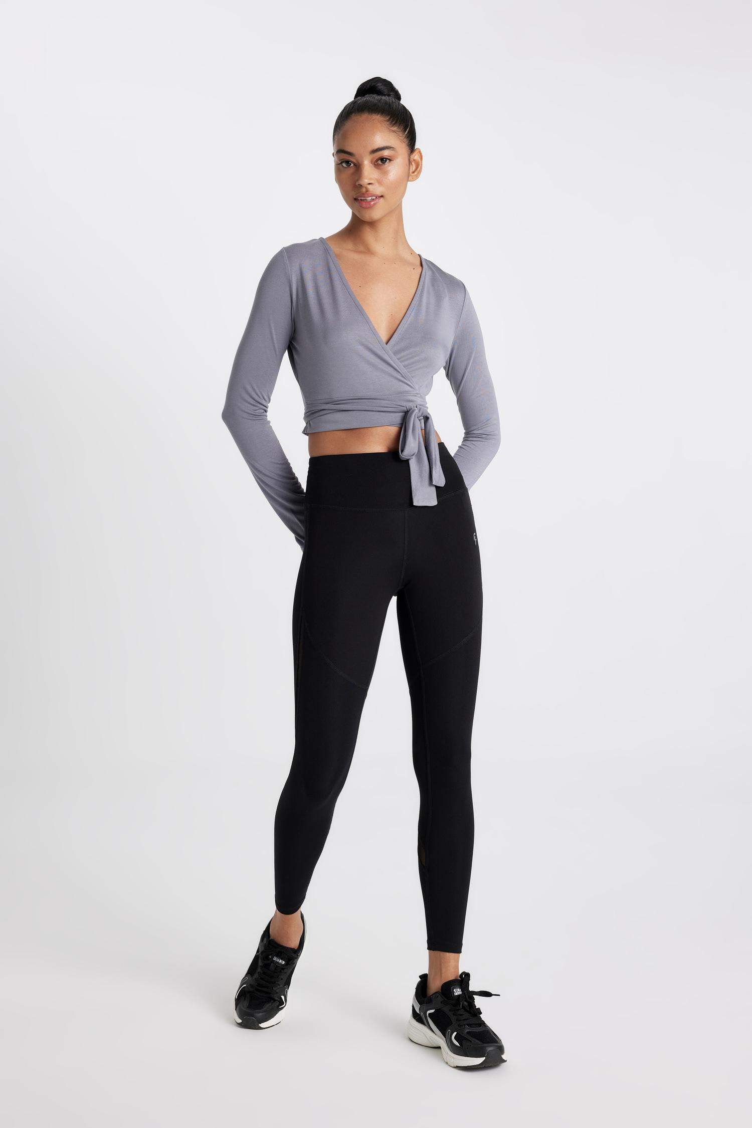 DeFactoFit Standard Fit V Neck Sports Modal T-Shirt