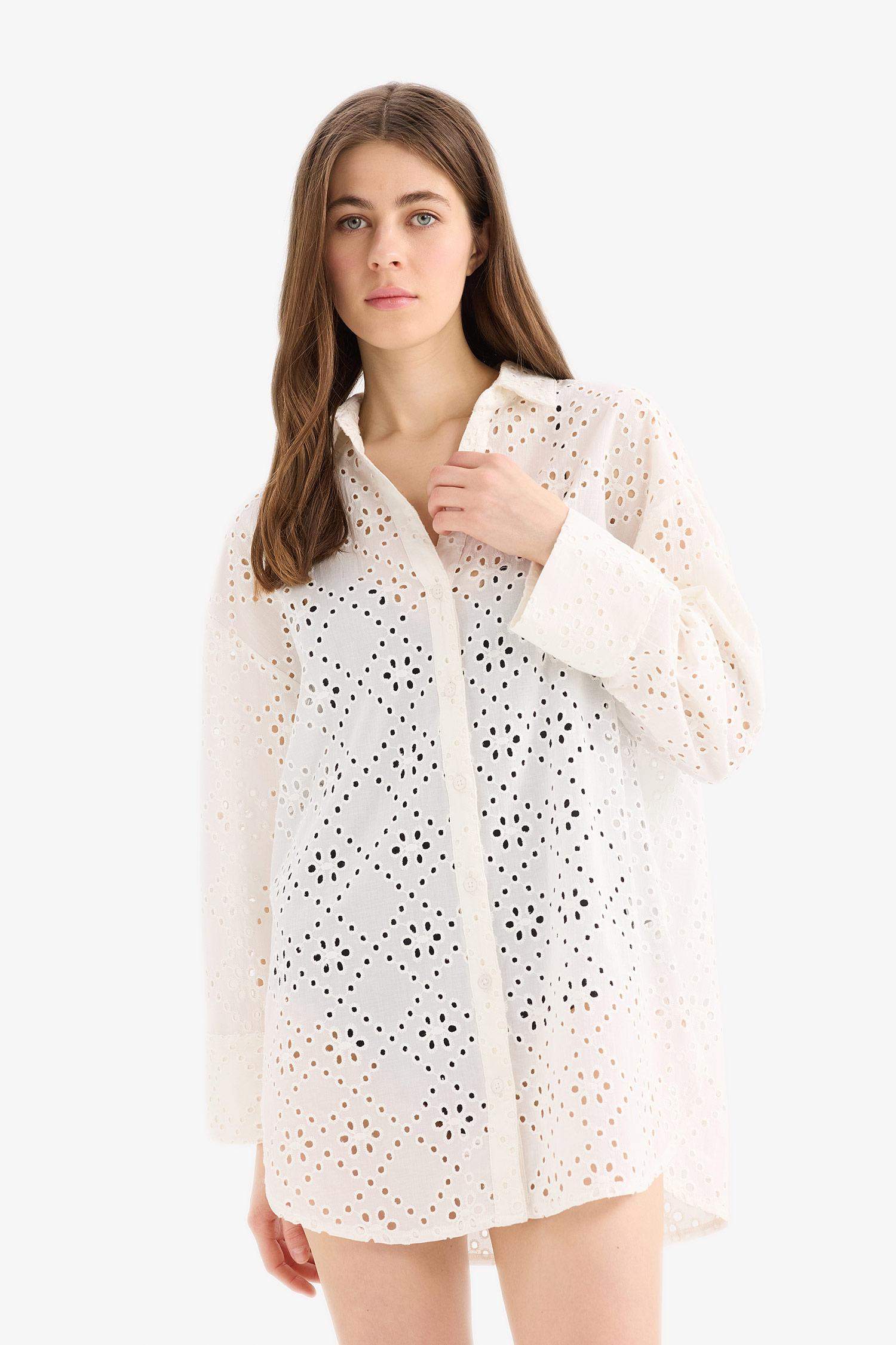 Pamuklu Delik İşlemeli Beyaz Plaj Gömleği