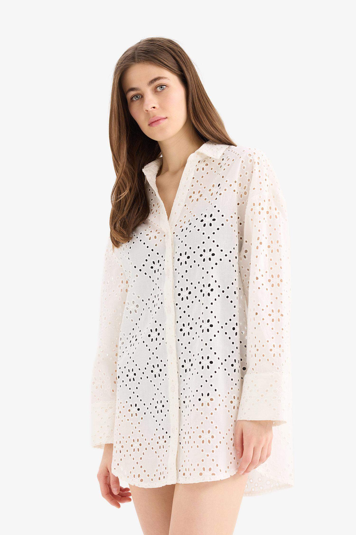 Pamuklu Delik İşlemeli Beyaz Plaj Gömleği