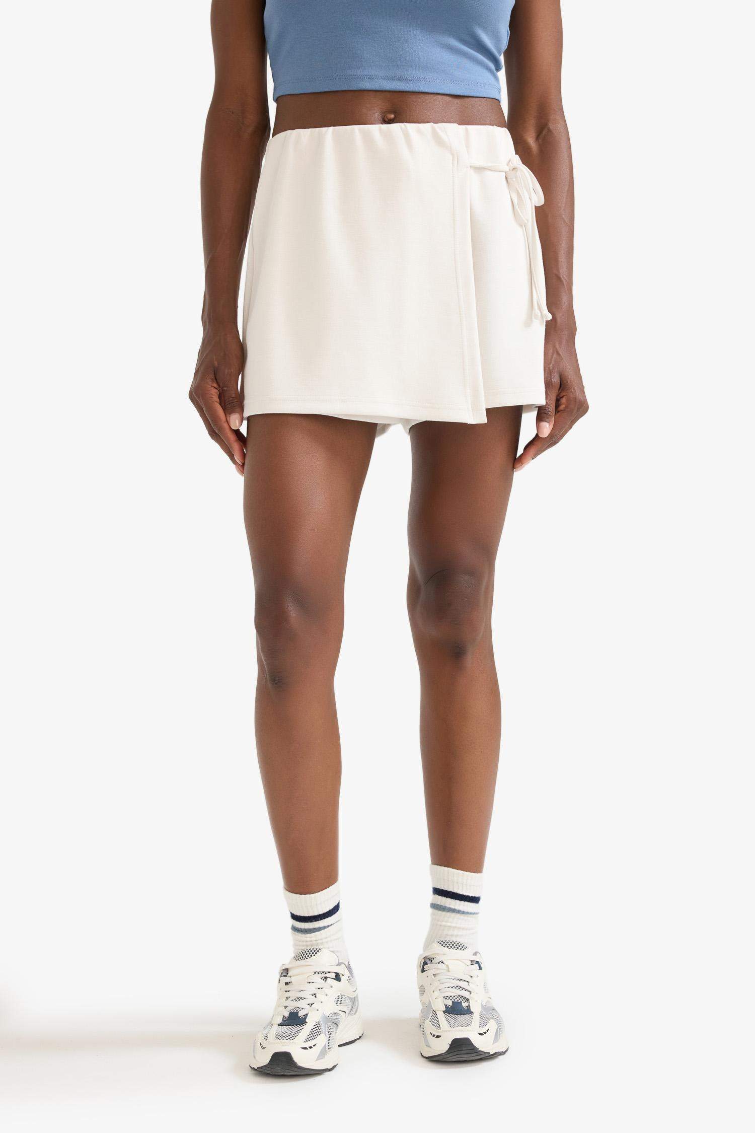 DeFactoFit Standart Fit Kısa Paça Modal Şort Etek