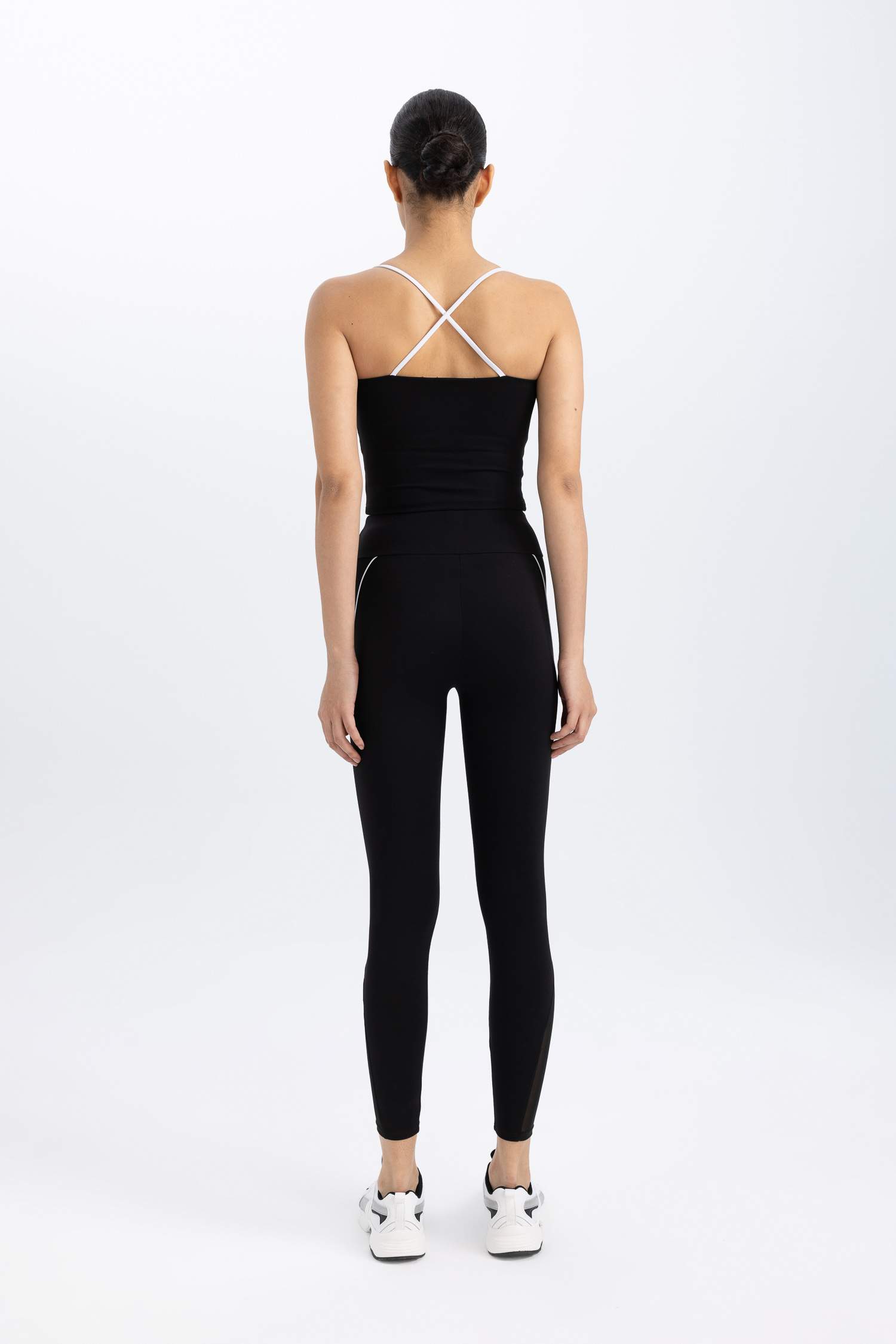 Beli Saran Sporcu Tayt