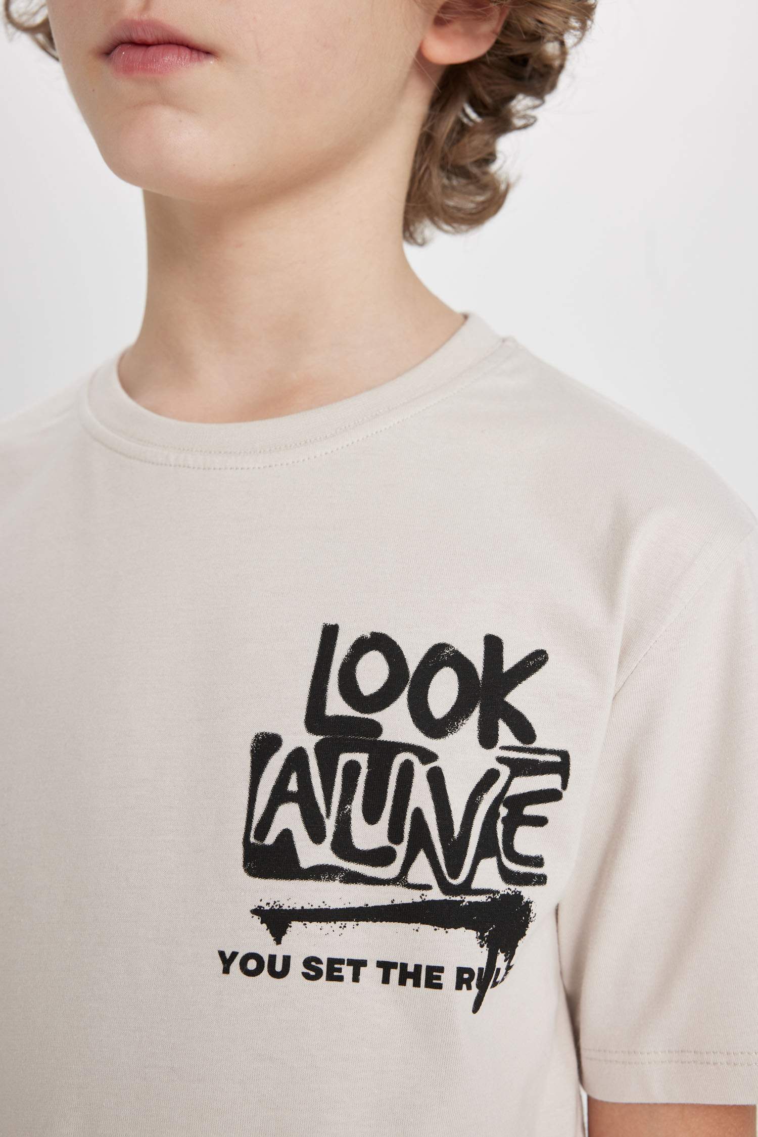 Erkek Çocuk Bisiklet Yaka Baskılı Kısa Kollu Tişört