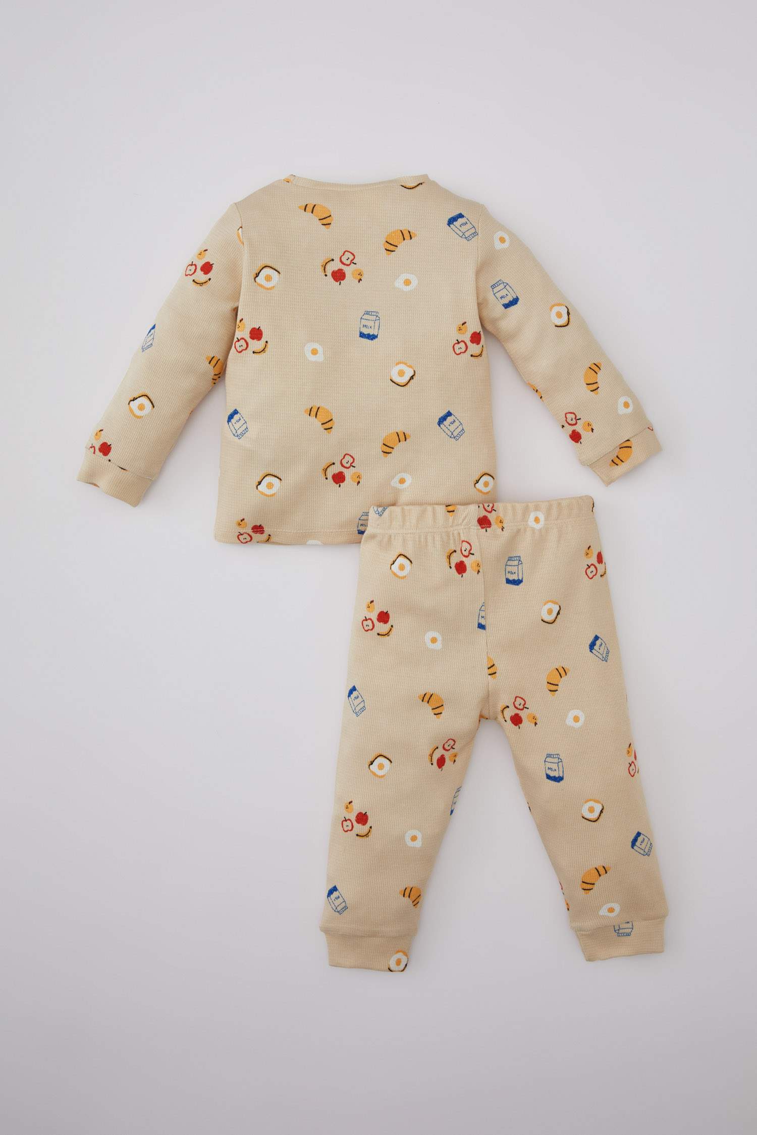 طقم بيجاما بيبي اولادي كم طويل بطبعة طعام قصة عادية - قطعتين