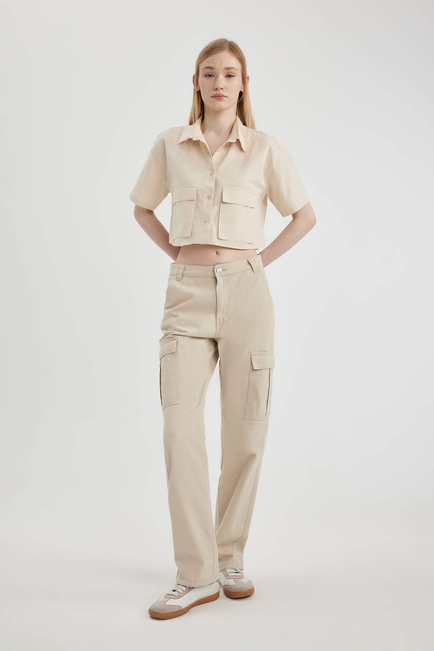 Oversize Fit Short Sleeve Crop Shirt