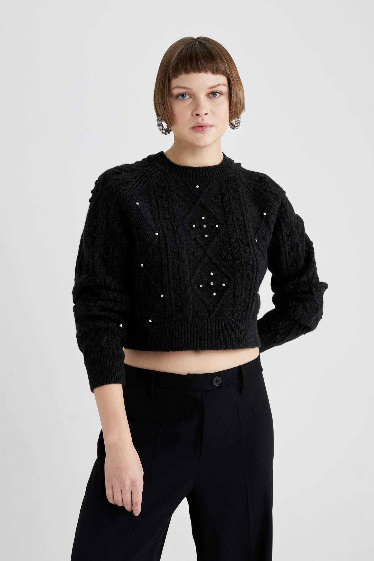 Crew Neck Crop Pullover