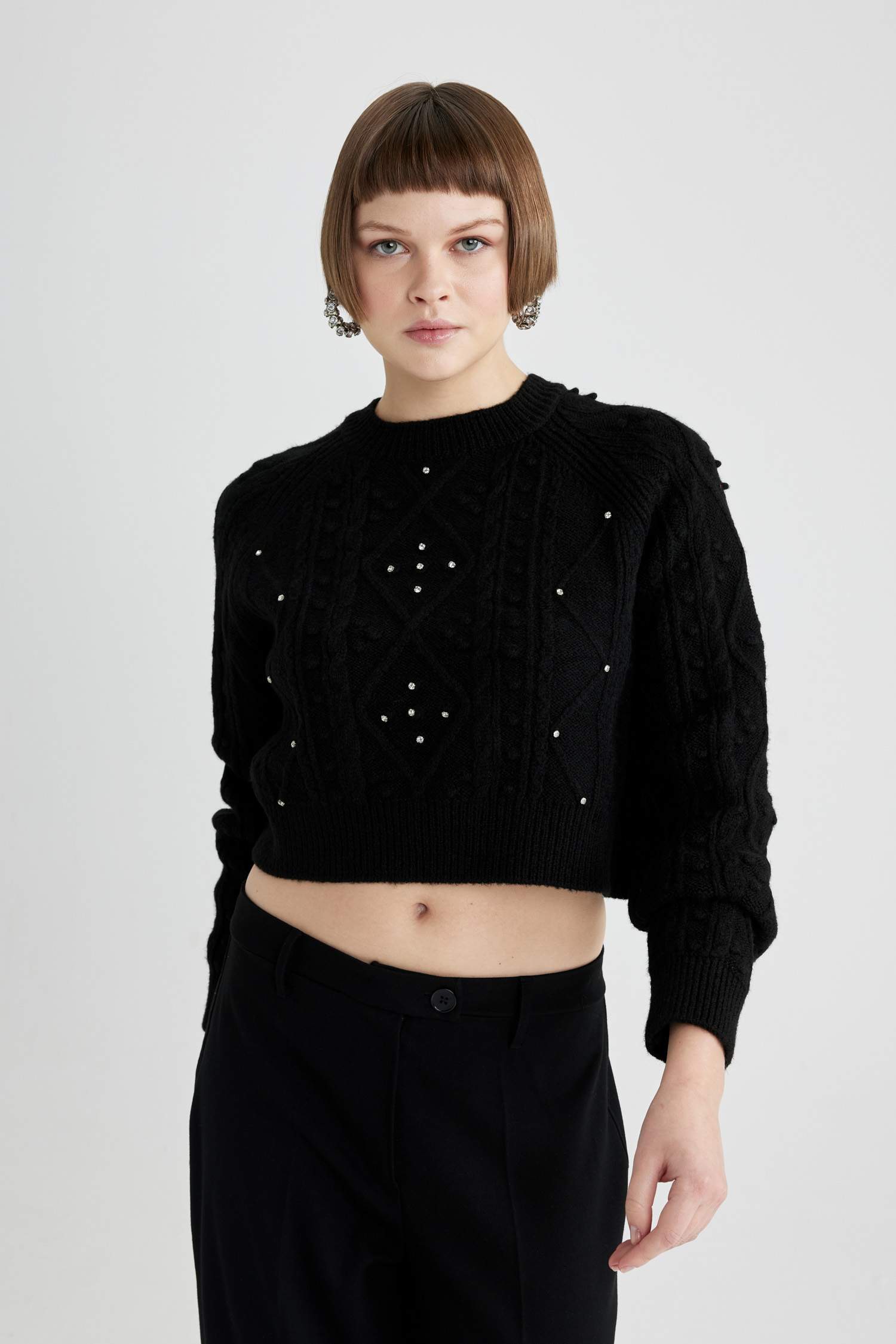 Crew Neck Crop Pullover