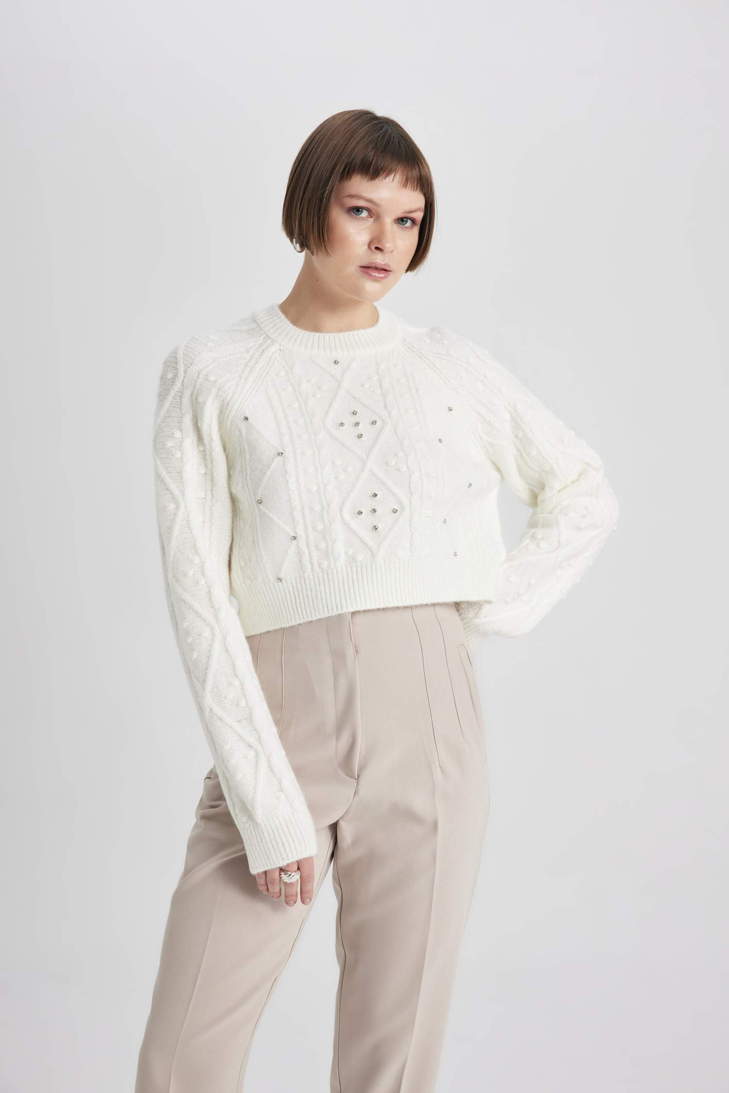 Crop Bisiklet Yaka Taşlı Triko Kazak