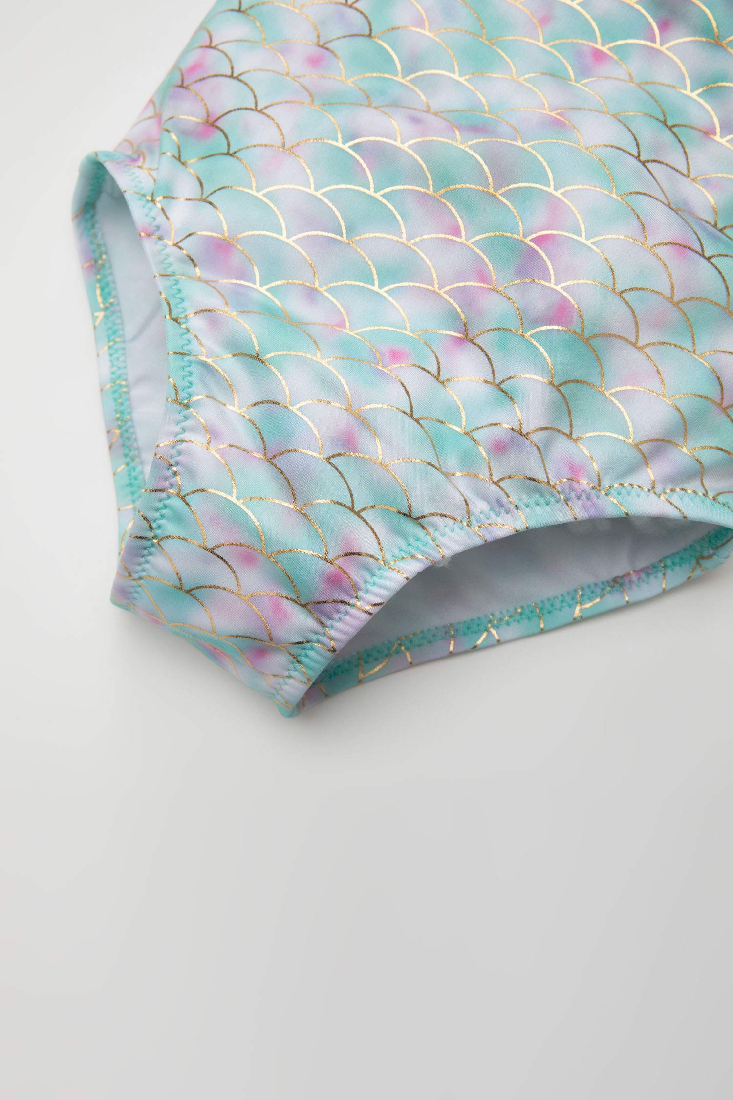 Kız Bebek Desenli Mayo