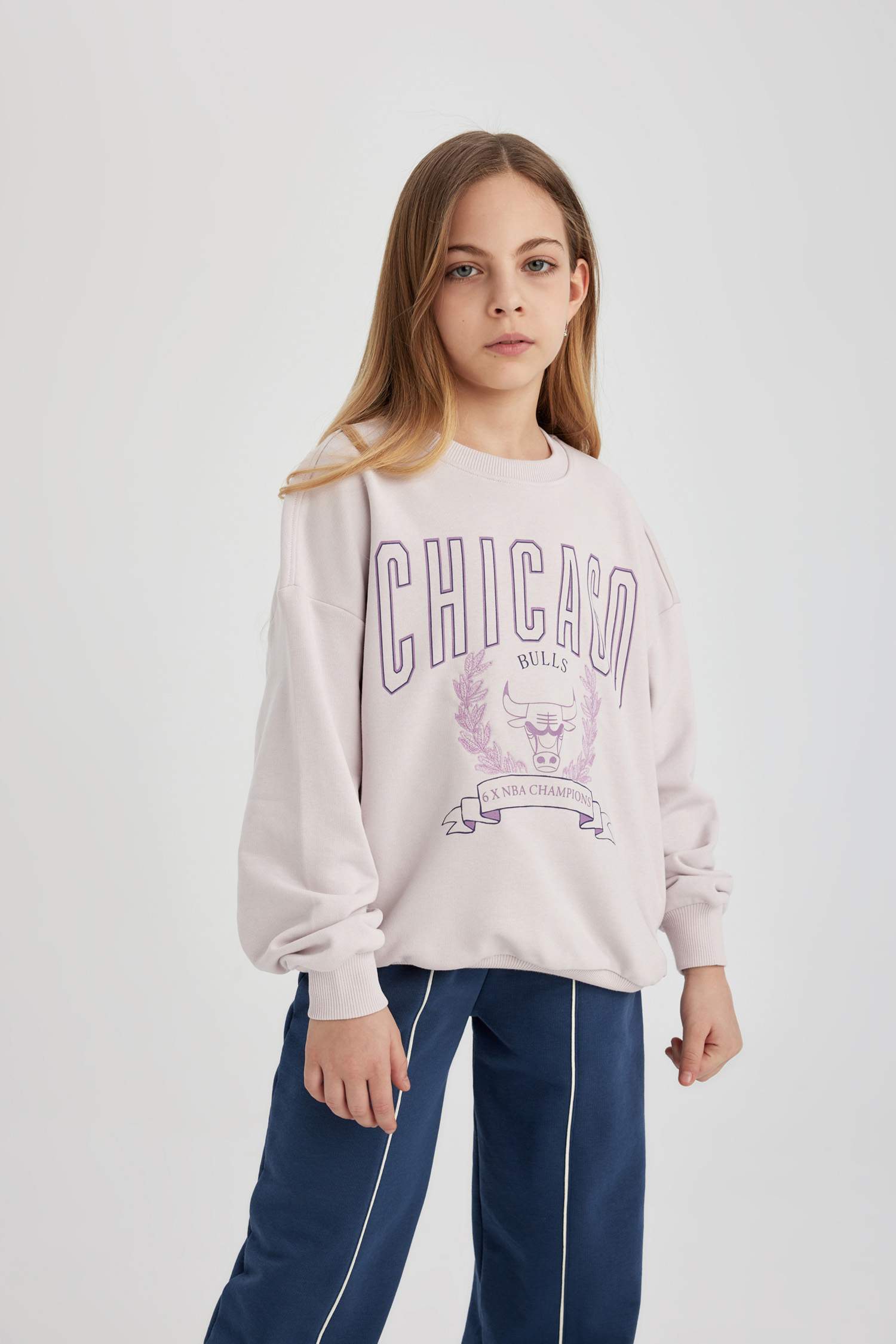 Kız Çocuk NBA Chicago Bulls Oversize Geniş Kalıp Bisiklet Yaka Sweatshirt
