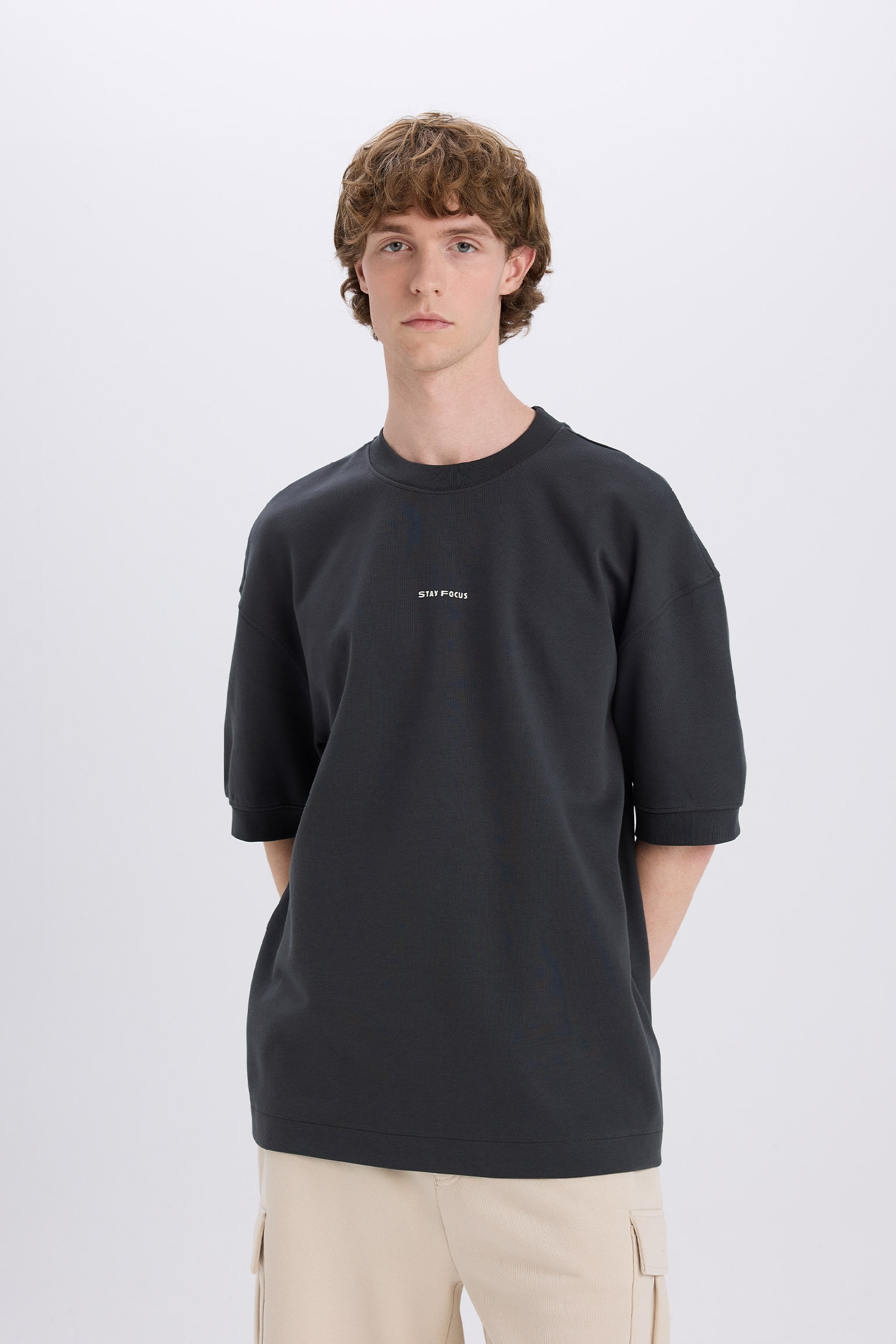 Футболка с круглым вырезом с принтом