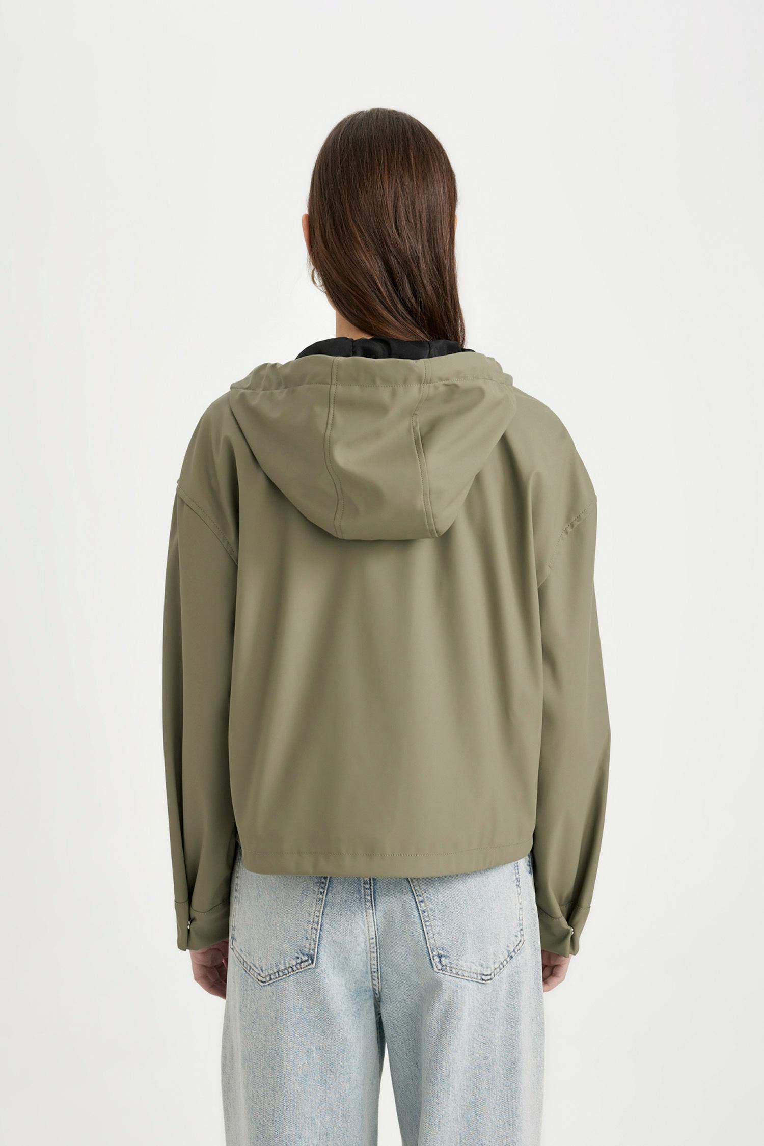 Su Geçirmez Kısa Yağmurluk Kapüşonlu Fermuarlı Cepli