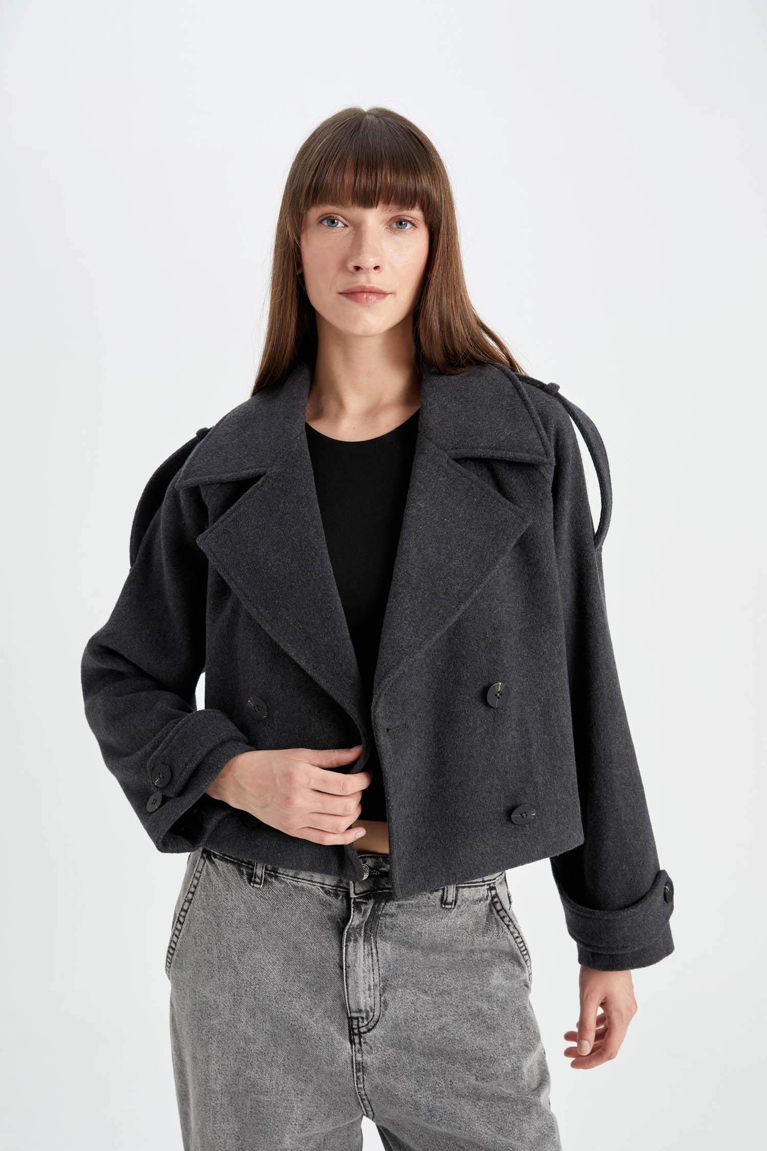 Manteau en cachemire imperméable à coupe régulière court et ceinturé