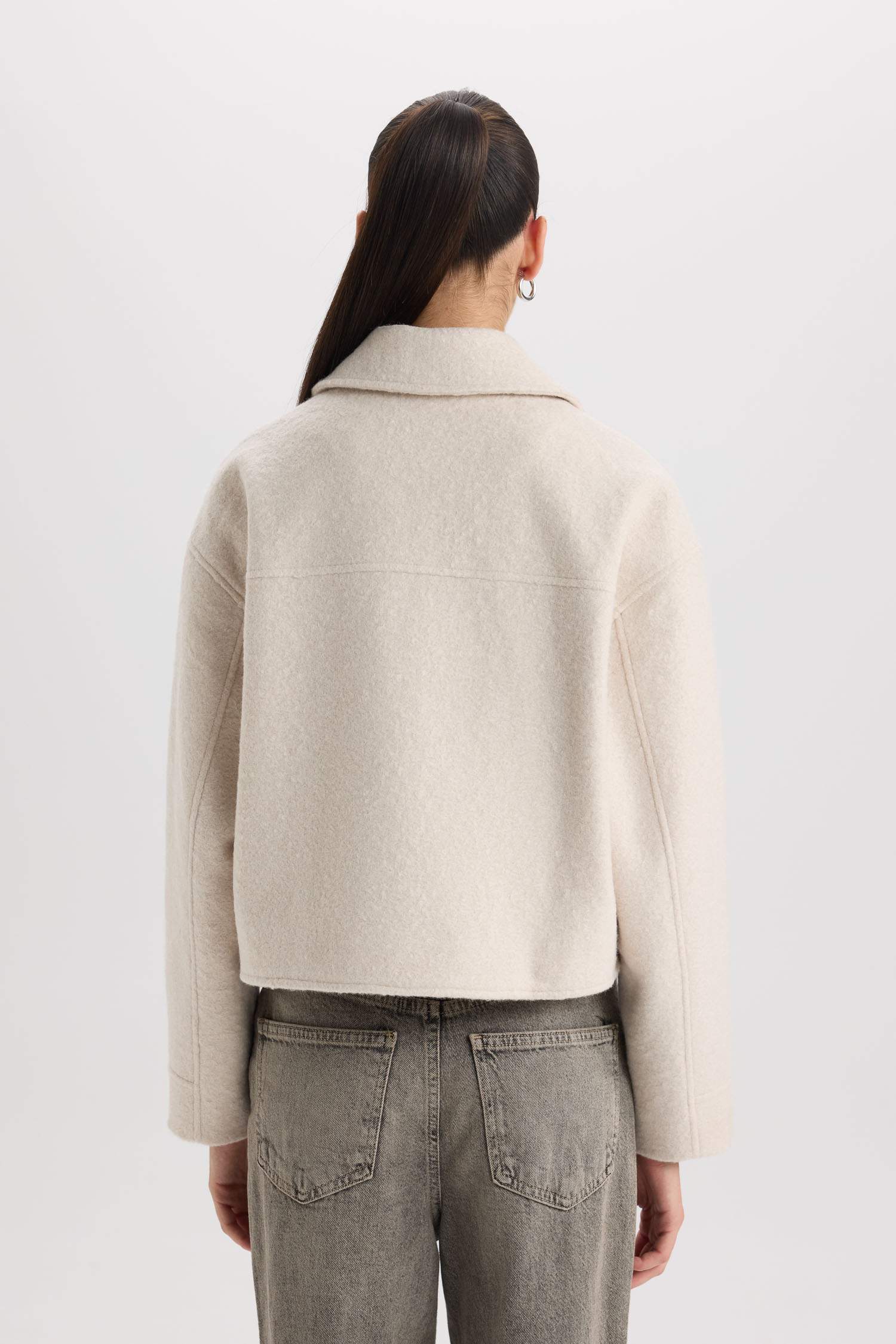 فيست كاشمير قصيرة بقصة عادية برقبة بولو