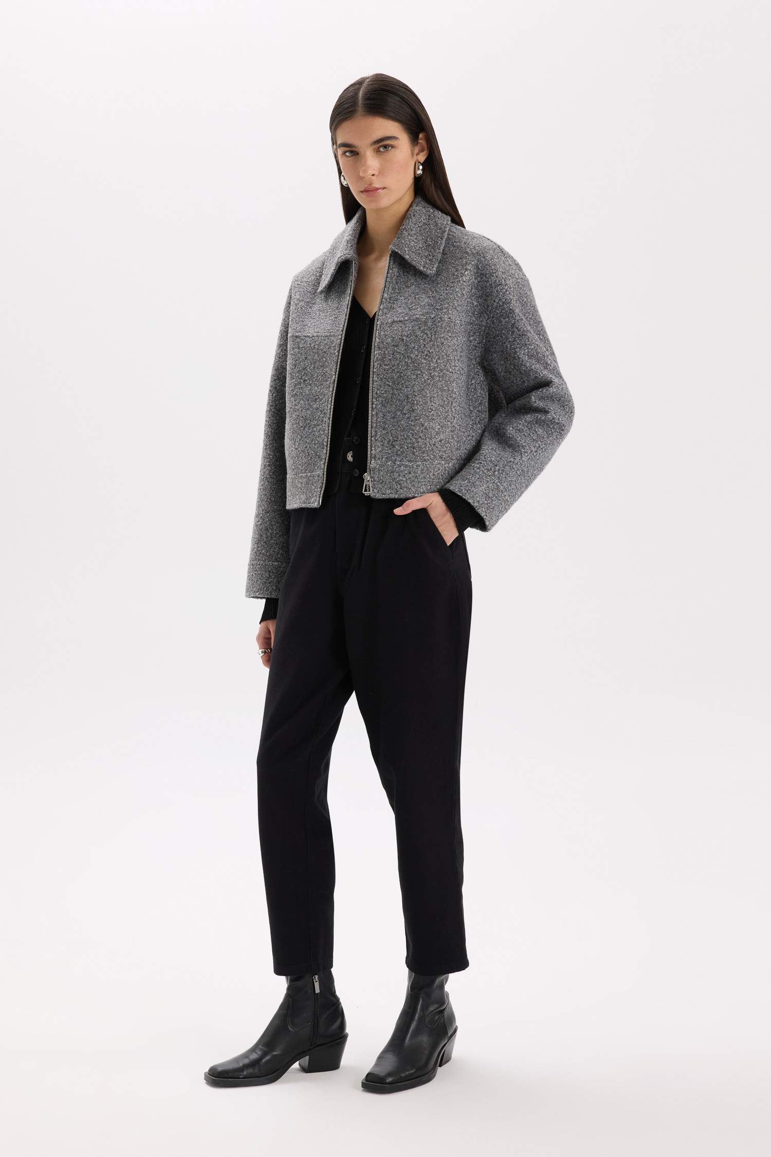 جاكيت جوخ قصير قصة عادية بياخة بولو مقاوم للماء