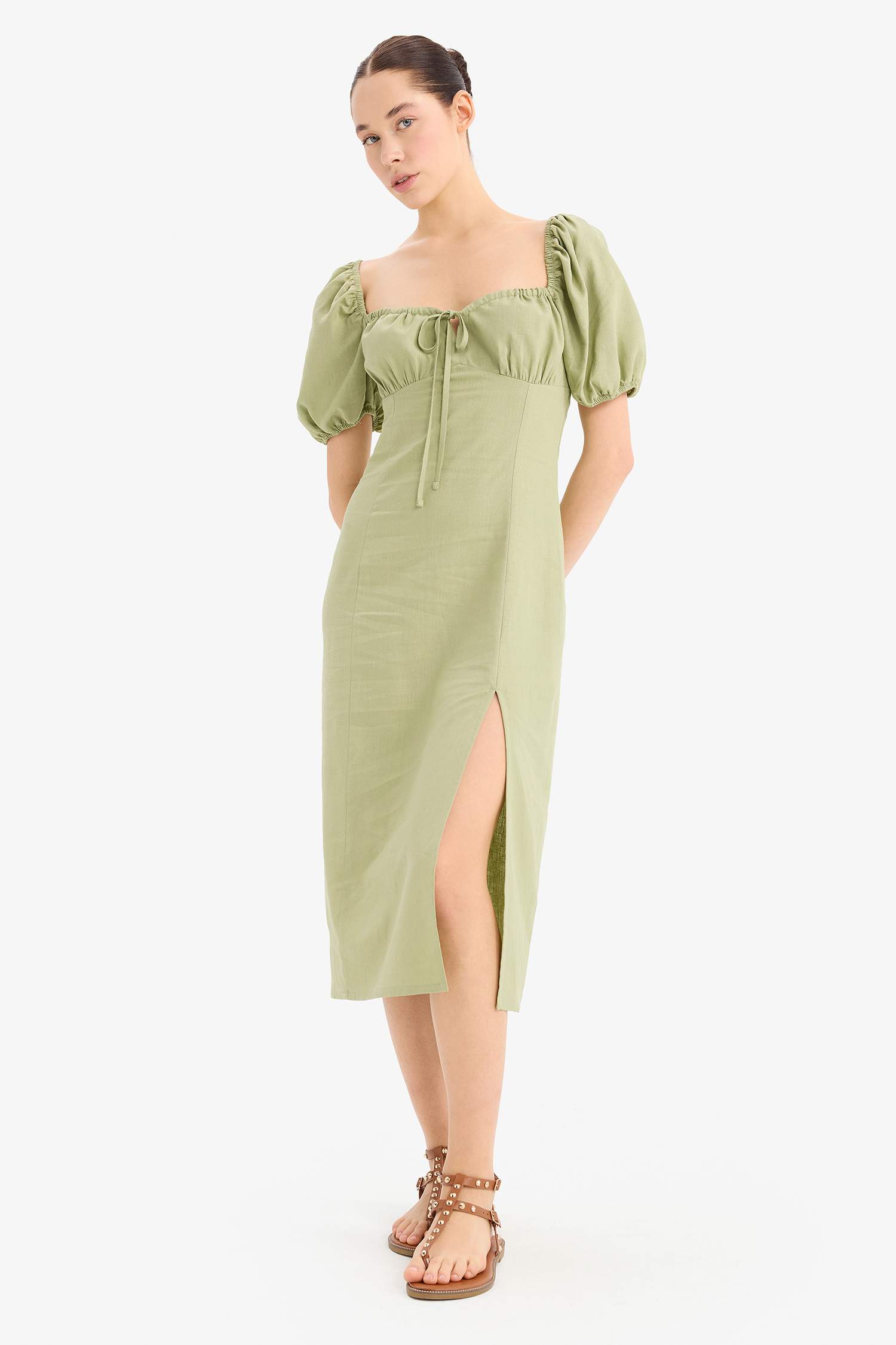 жүрек жағасы қысқа жеңді Қысқа жеңді тоқылған көйлек