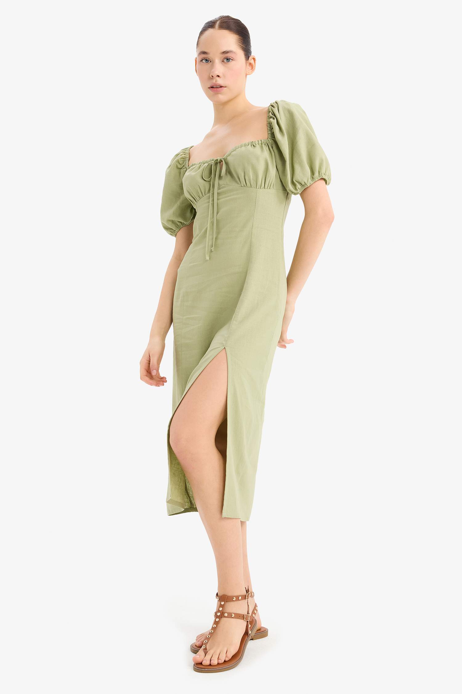 жүрек жағасы қысқа жеңді Қысқа жеңді тоқылған көйлек