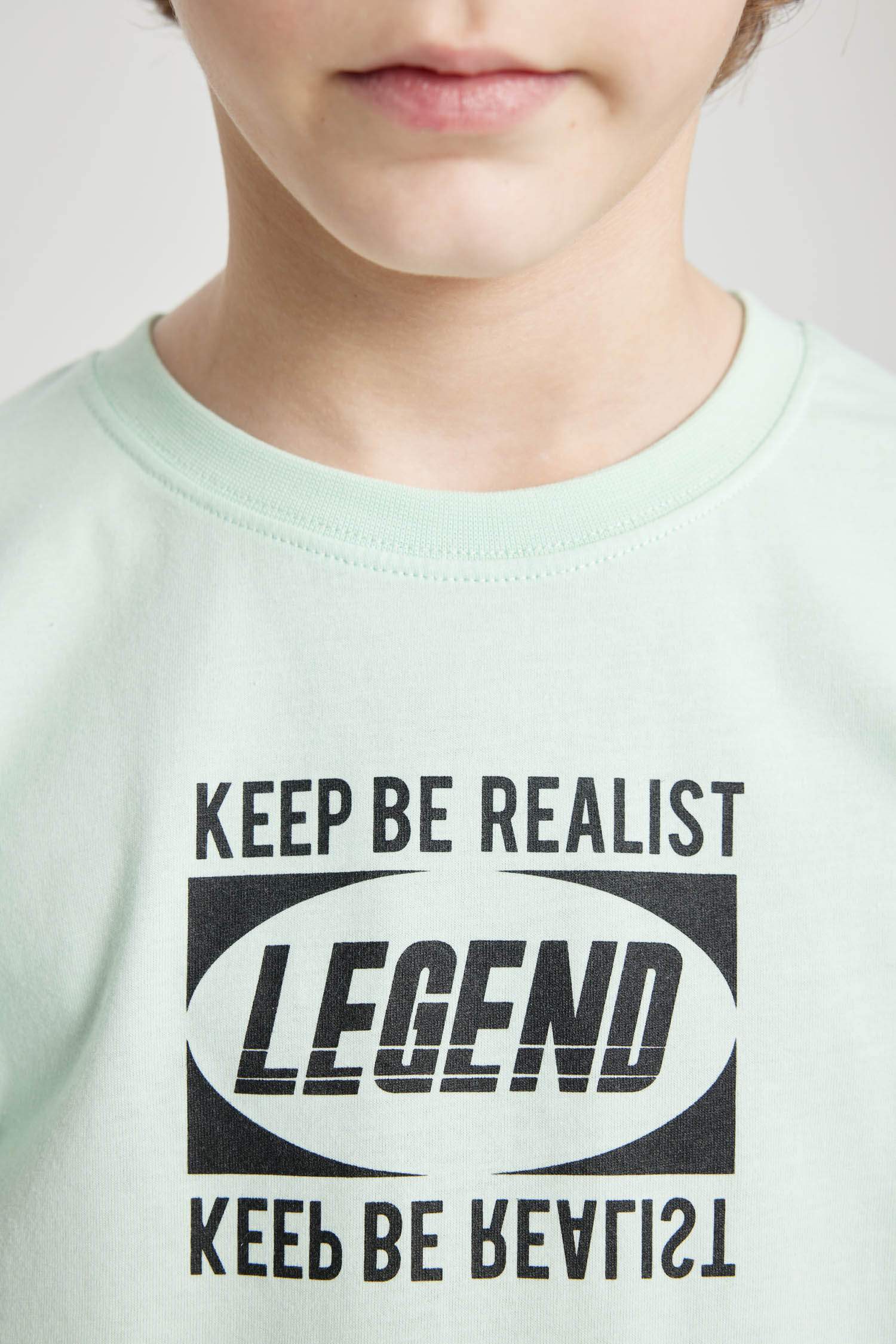 Erkek Çocuk Bisiklet Yaka Baskılı Kısa Kollu Tişört