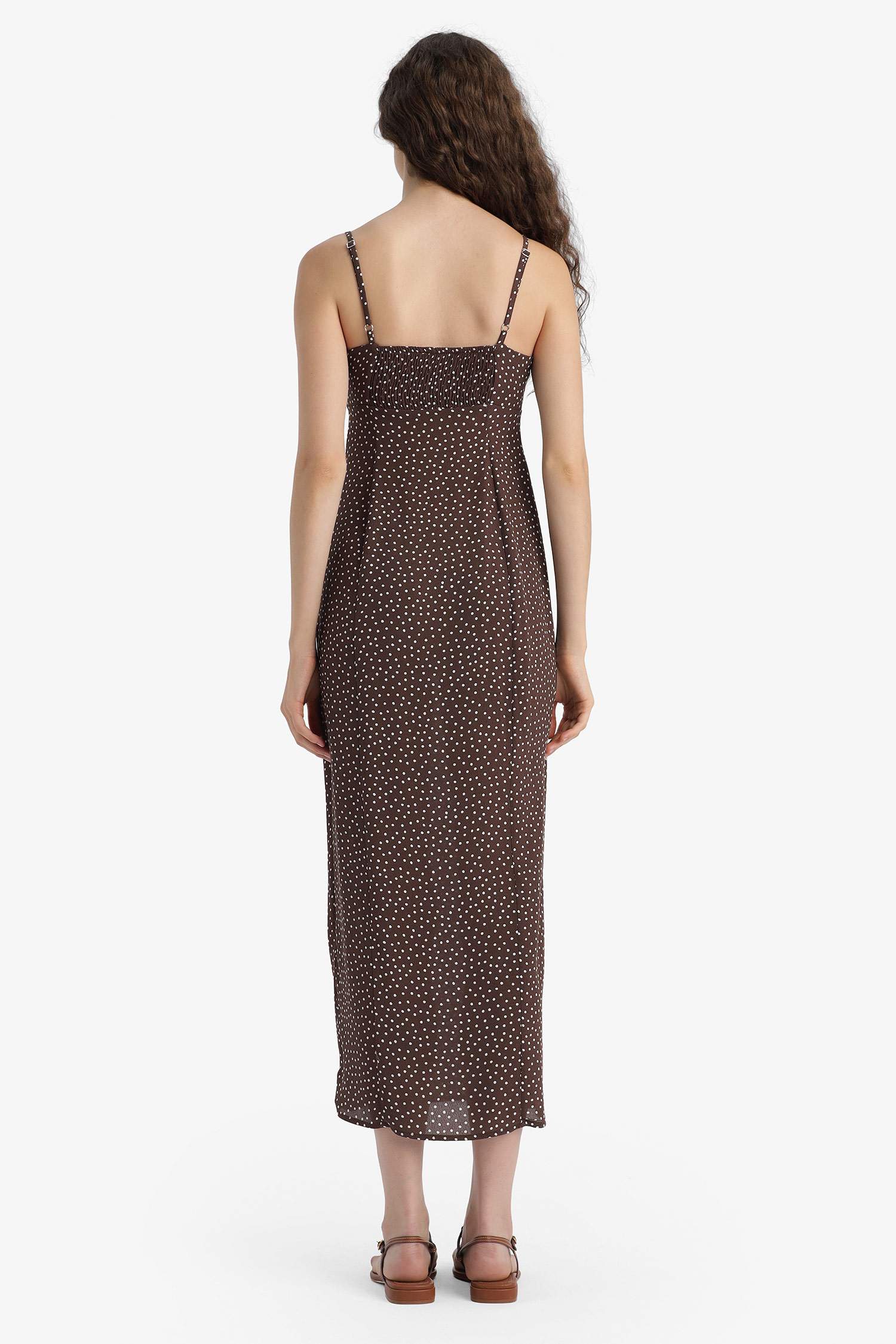 فستان ميدي منقط فلورال منسوج بوديكون بياخة قلب