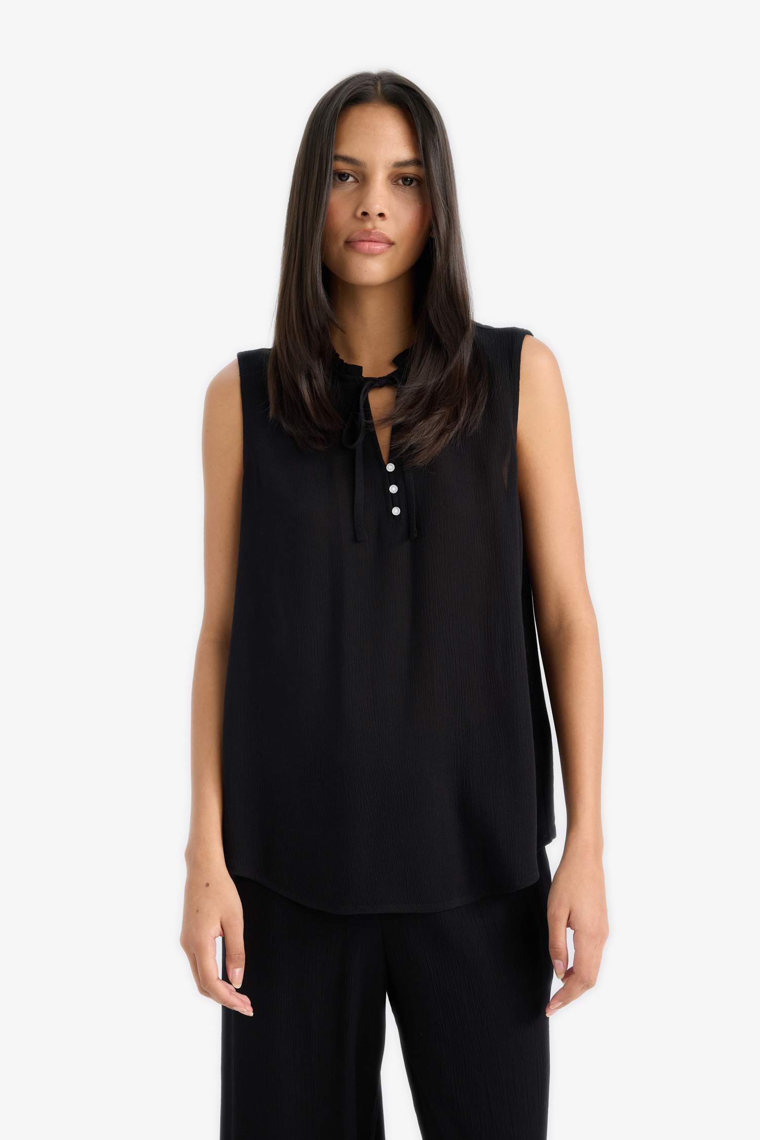 بلوزة كت قماش كرنكيل قصة عادية