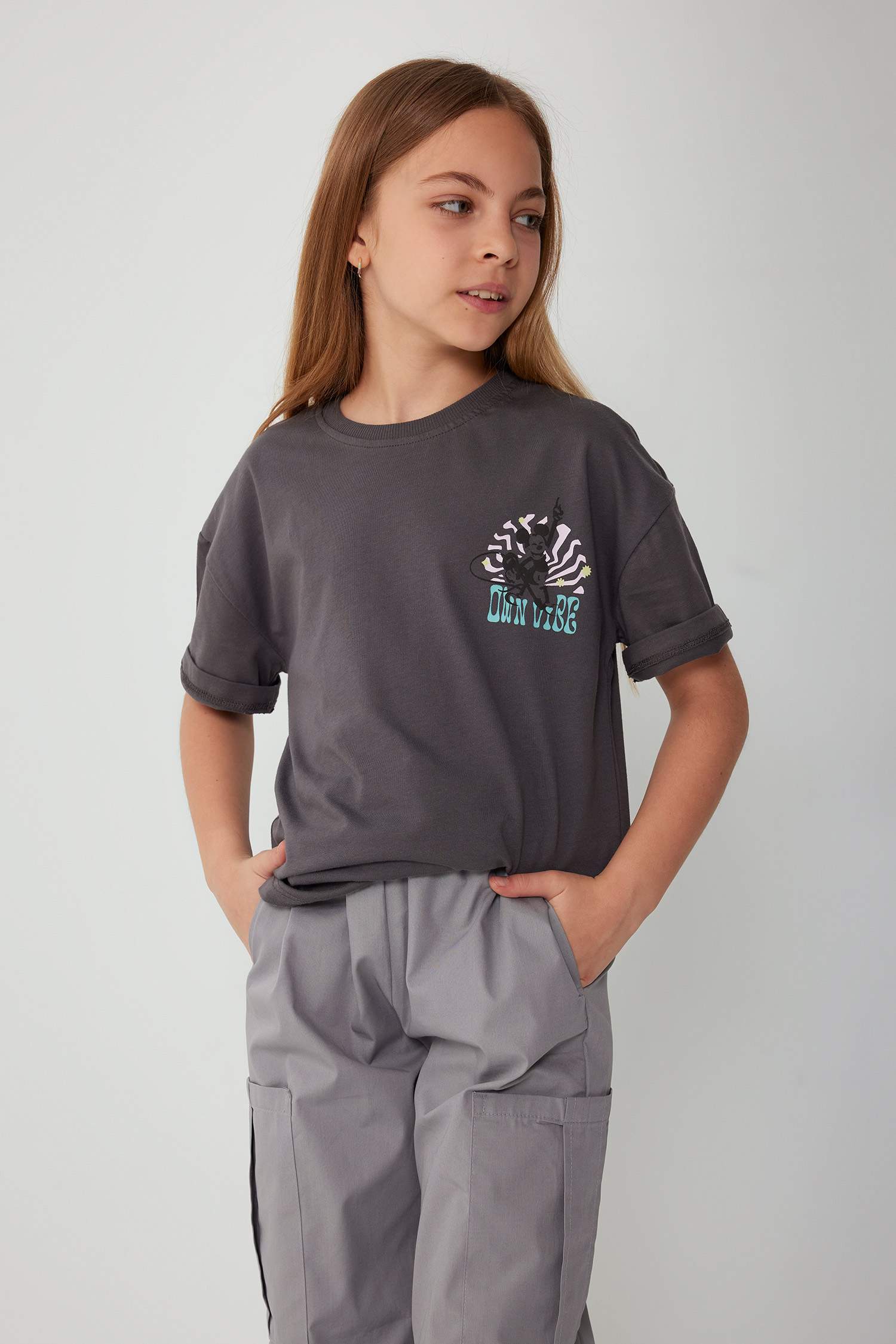 Kız Çocuk Disney Mickey & Minnie Oversize Geniş Kalıp Bisiklet Yaka Kısa Kollu Tişört