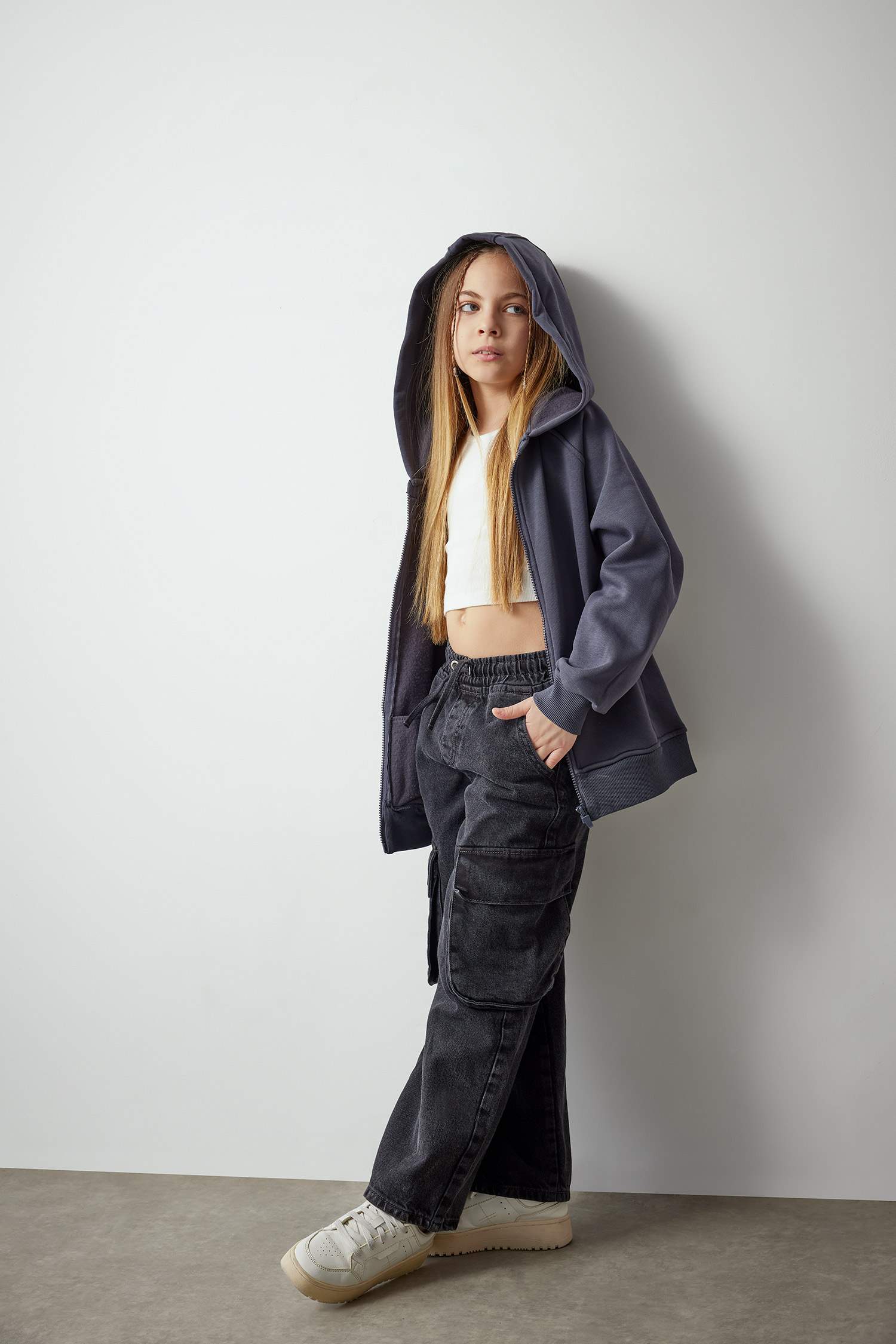 سويتر بناتي قماش سميك بغطاء للرأس وبطانة ناعمة