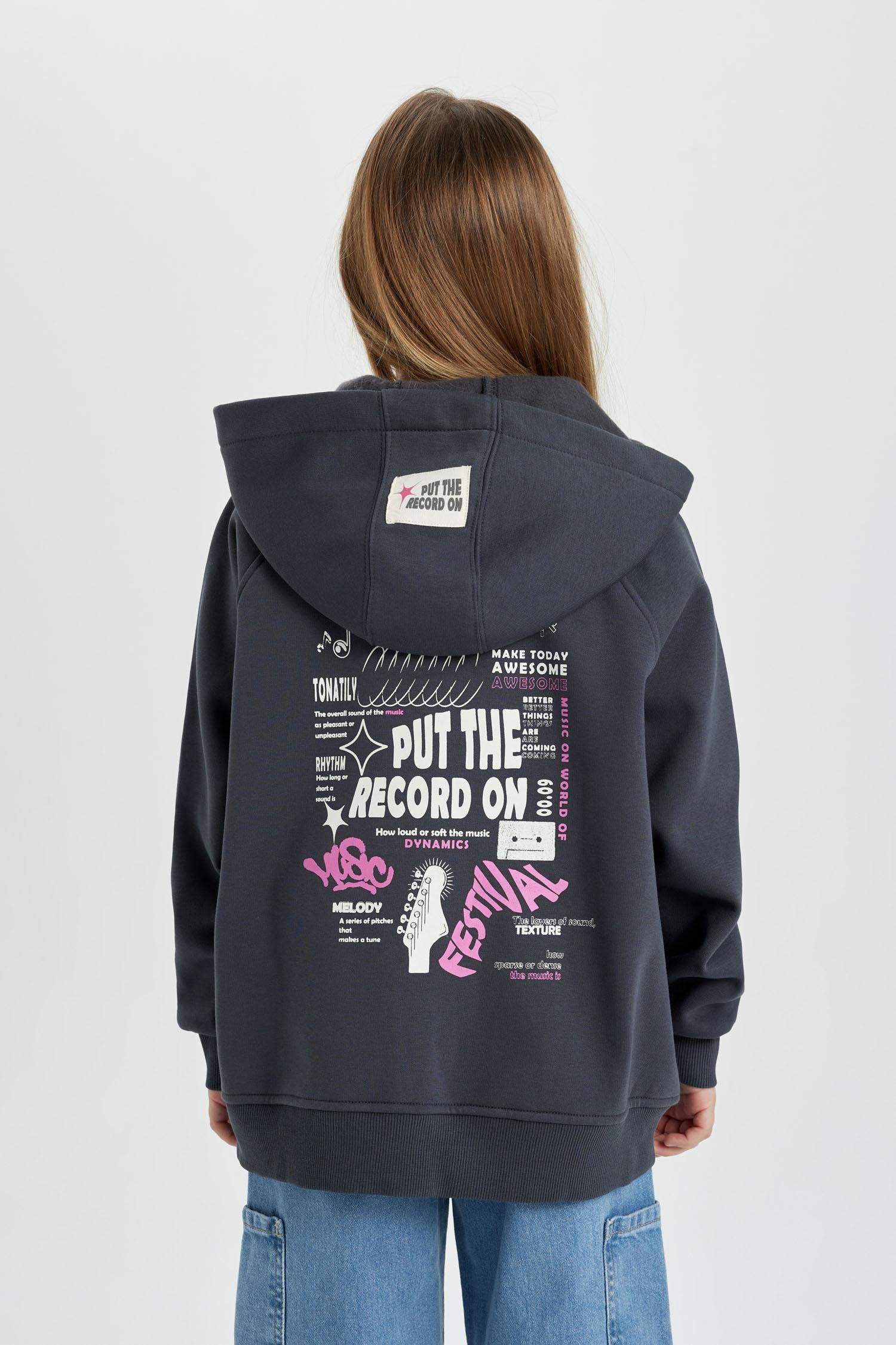 سويتر بناتي قماش سميك بغطاء للرأس وبطانة ناعمة