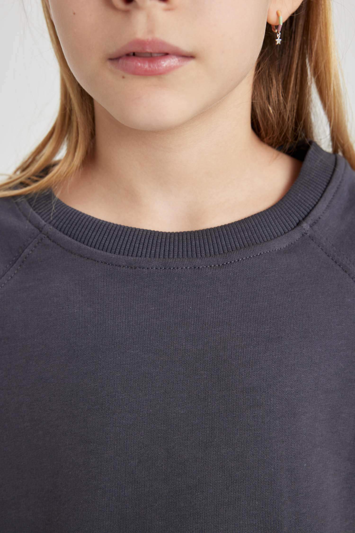 تيشيرت نص ردن بناتي قماش رقيق