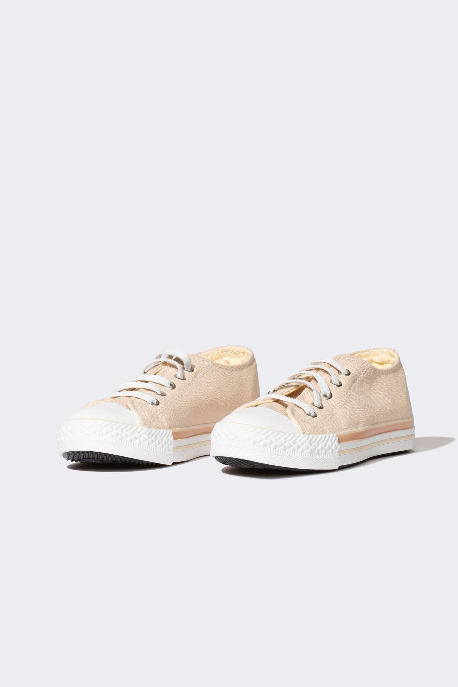 Girl Flat Sole Sneakers