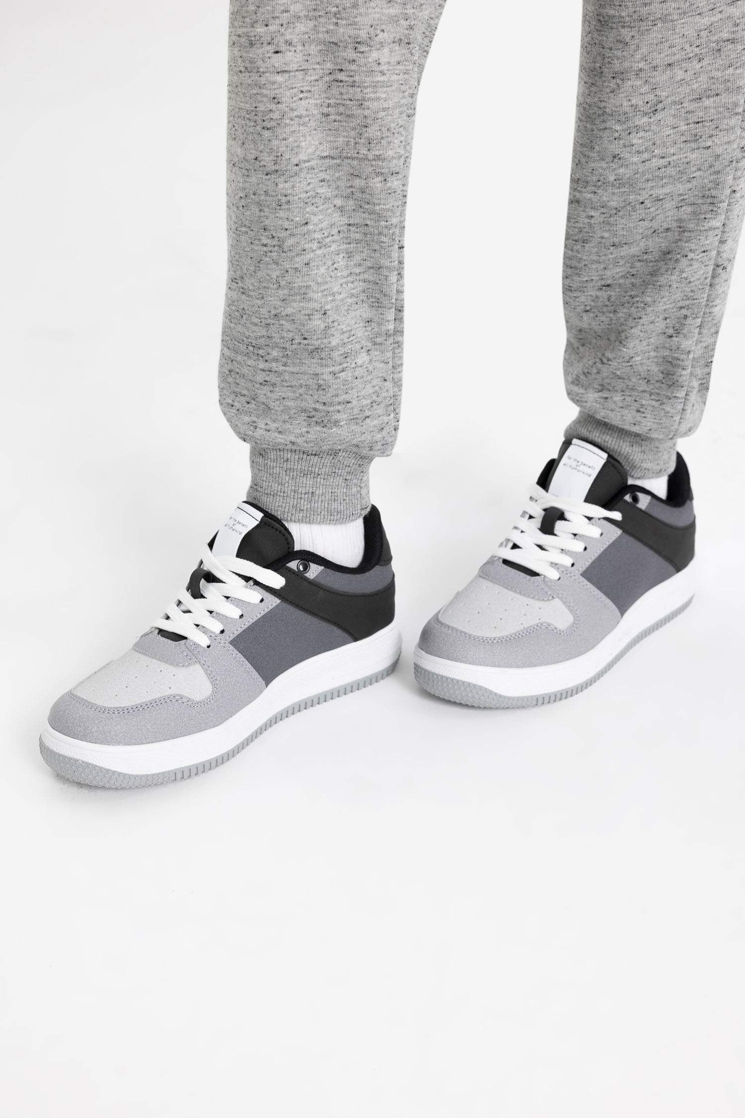 Sneaker en Similicuir à Semelle Haute pour Garçon