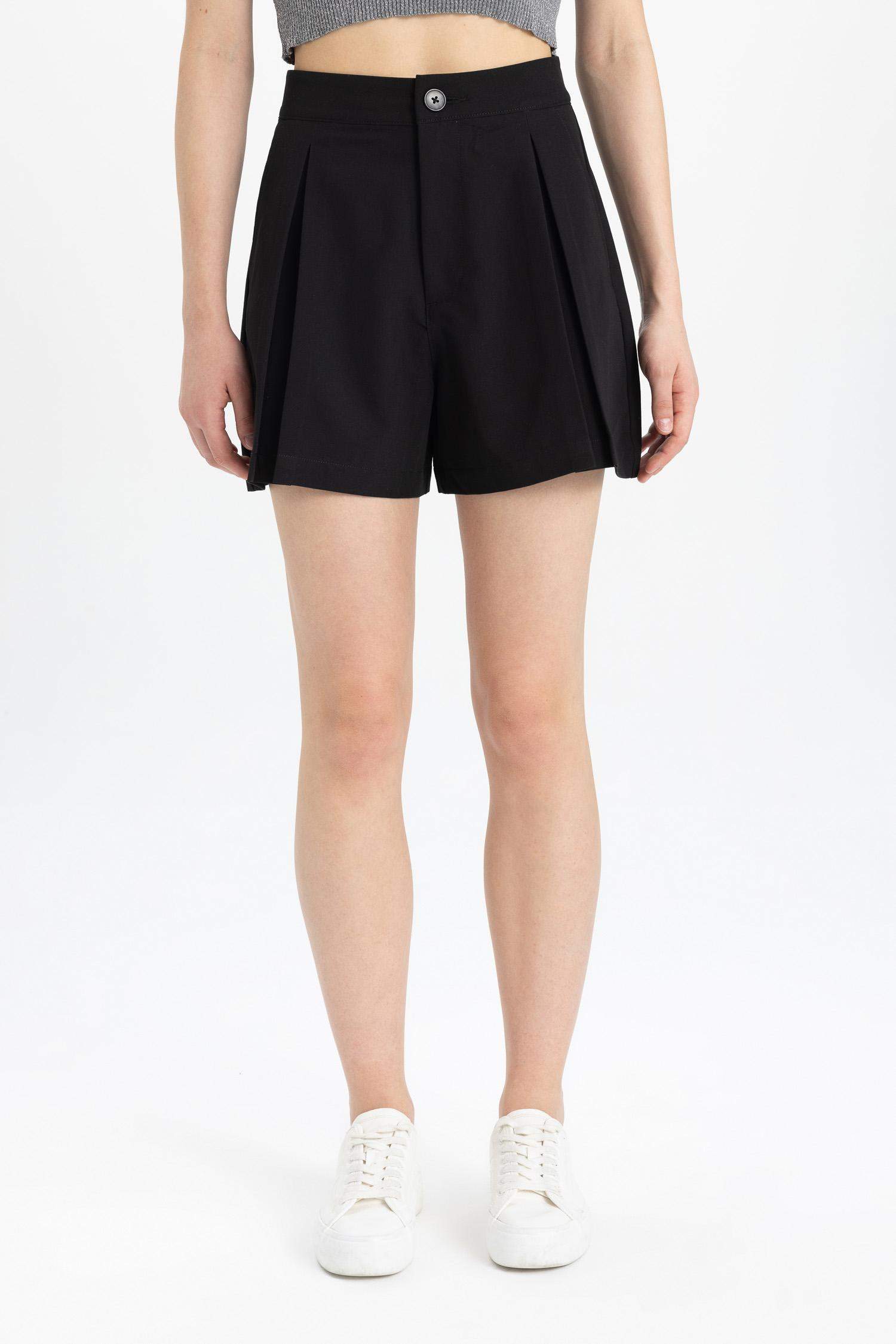 شورت قصة عادية بخصر عالي