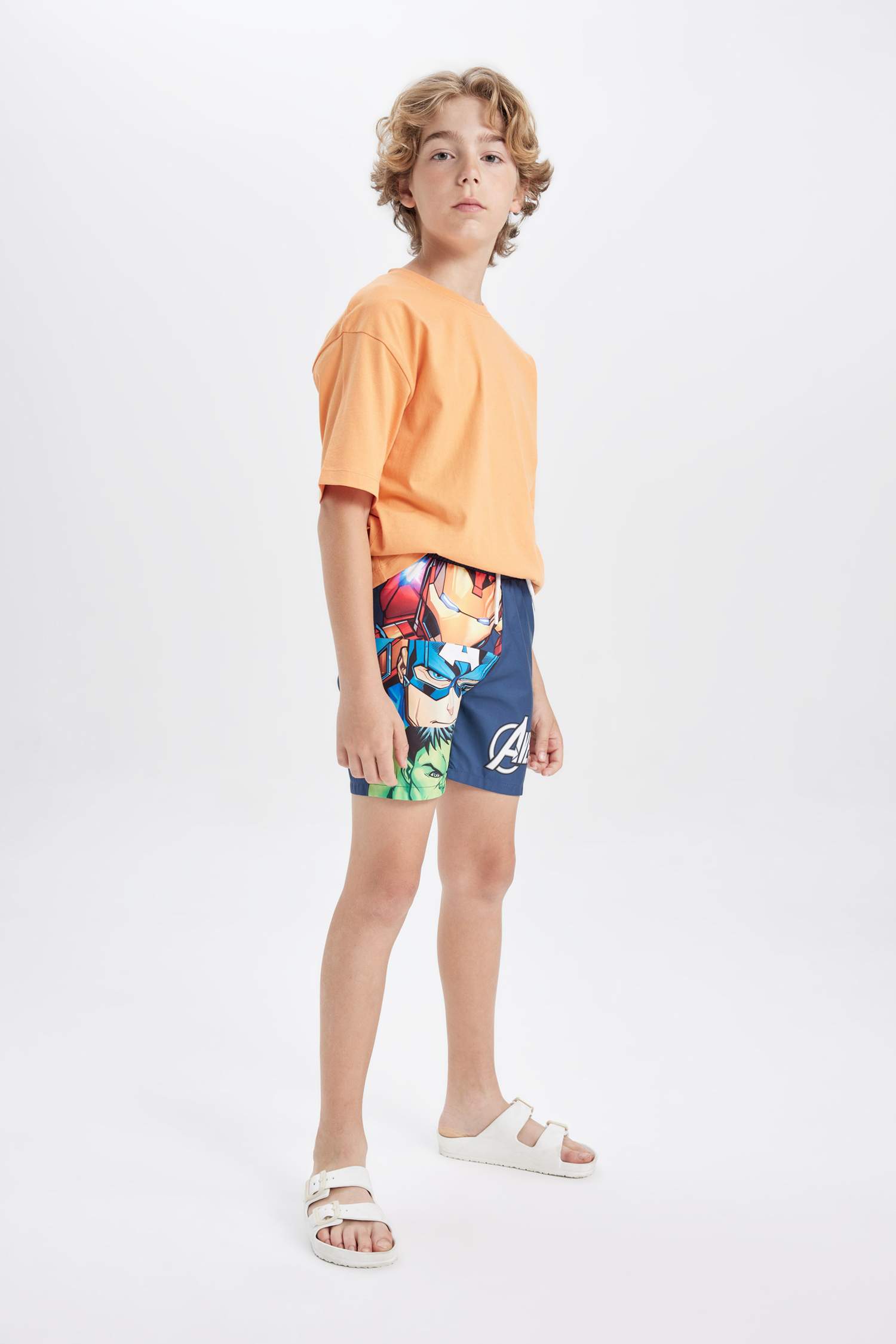 شورت بحر اولادي من Avengers