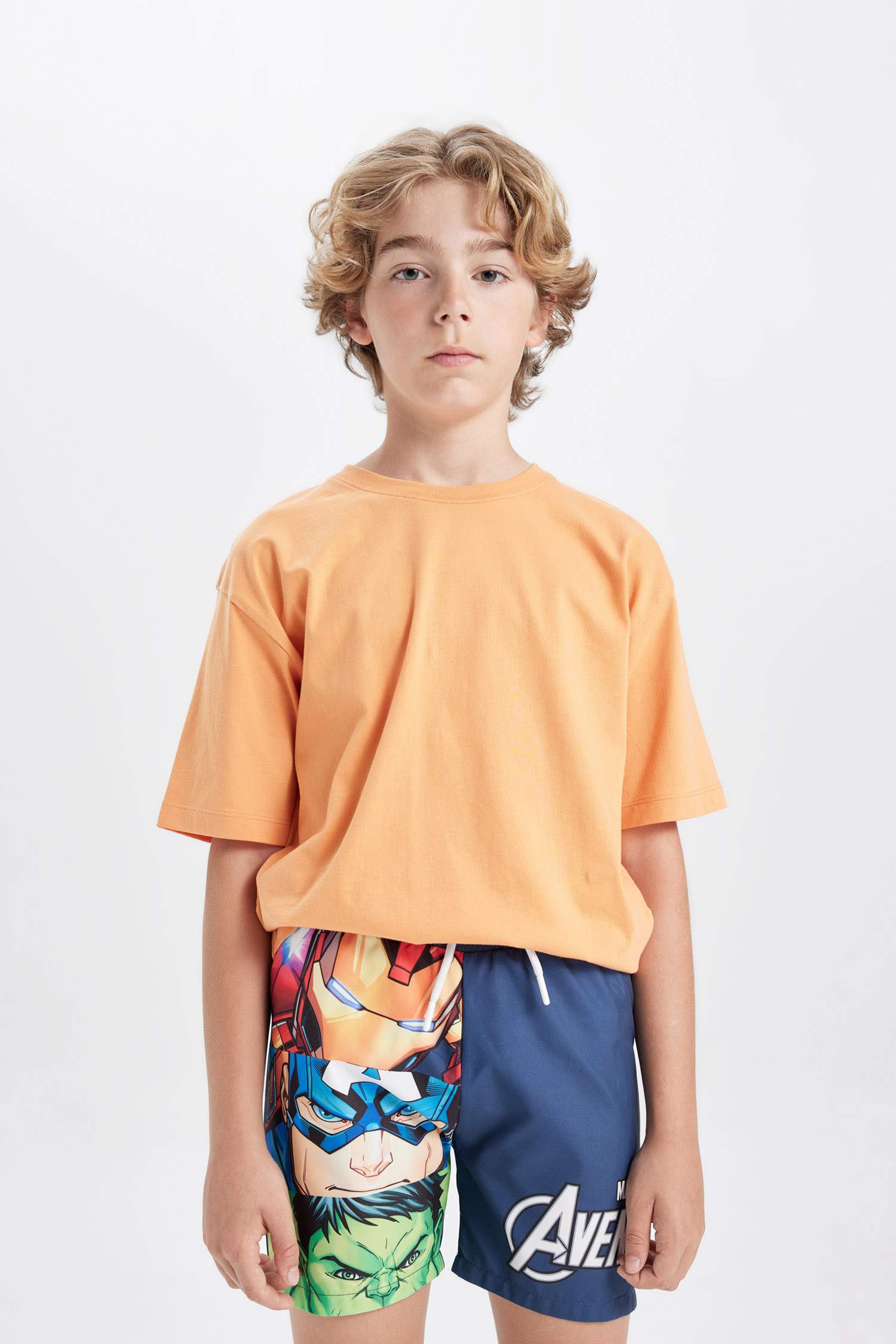 شورت بحر اولادي من Avengers