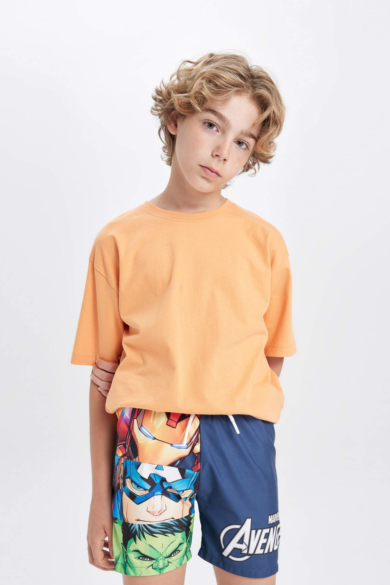 شورت بحر اولادي من Avengers