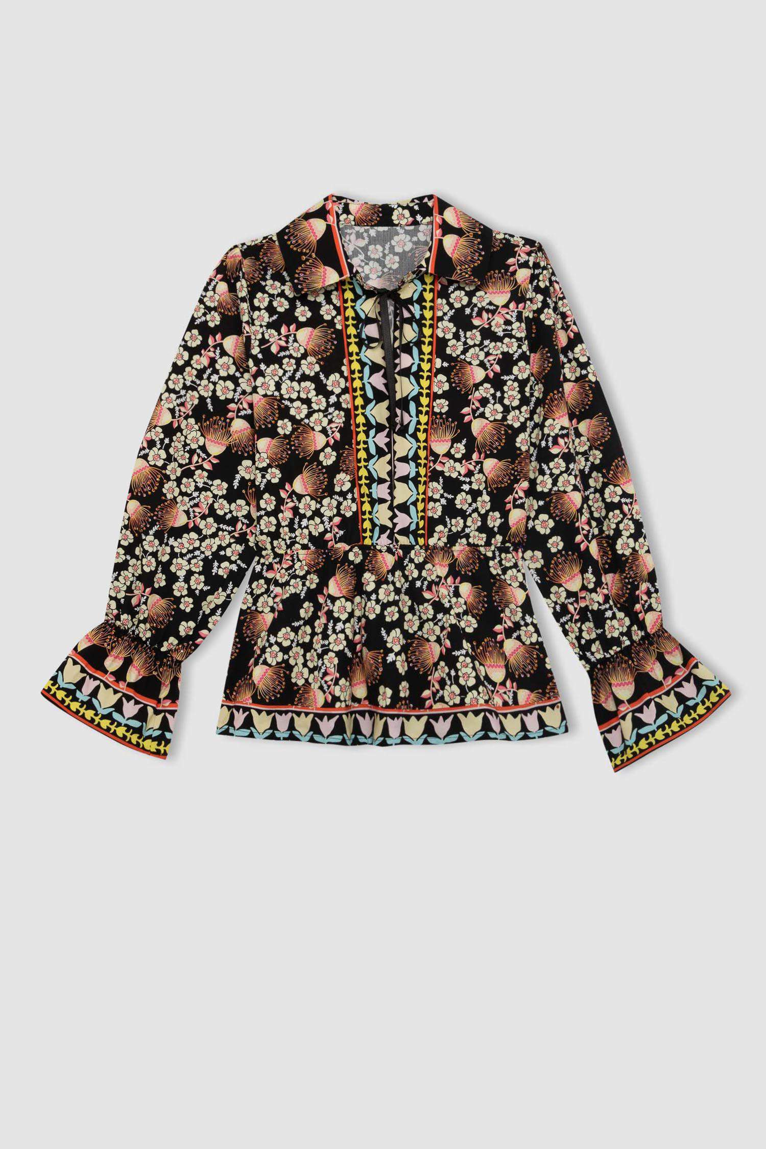 Lug Von Siga x DeFacto Oversize Desenli V Yaka Poplin Uzun Kollu Bluz