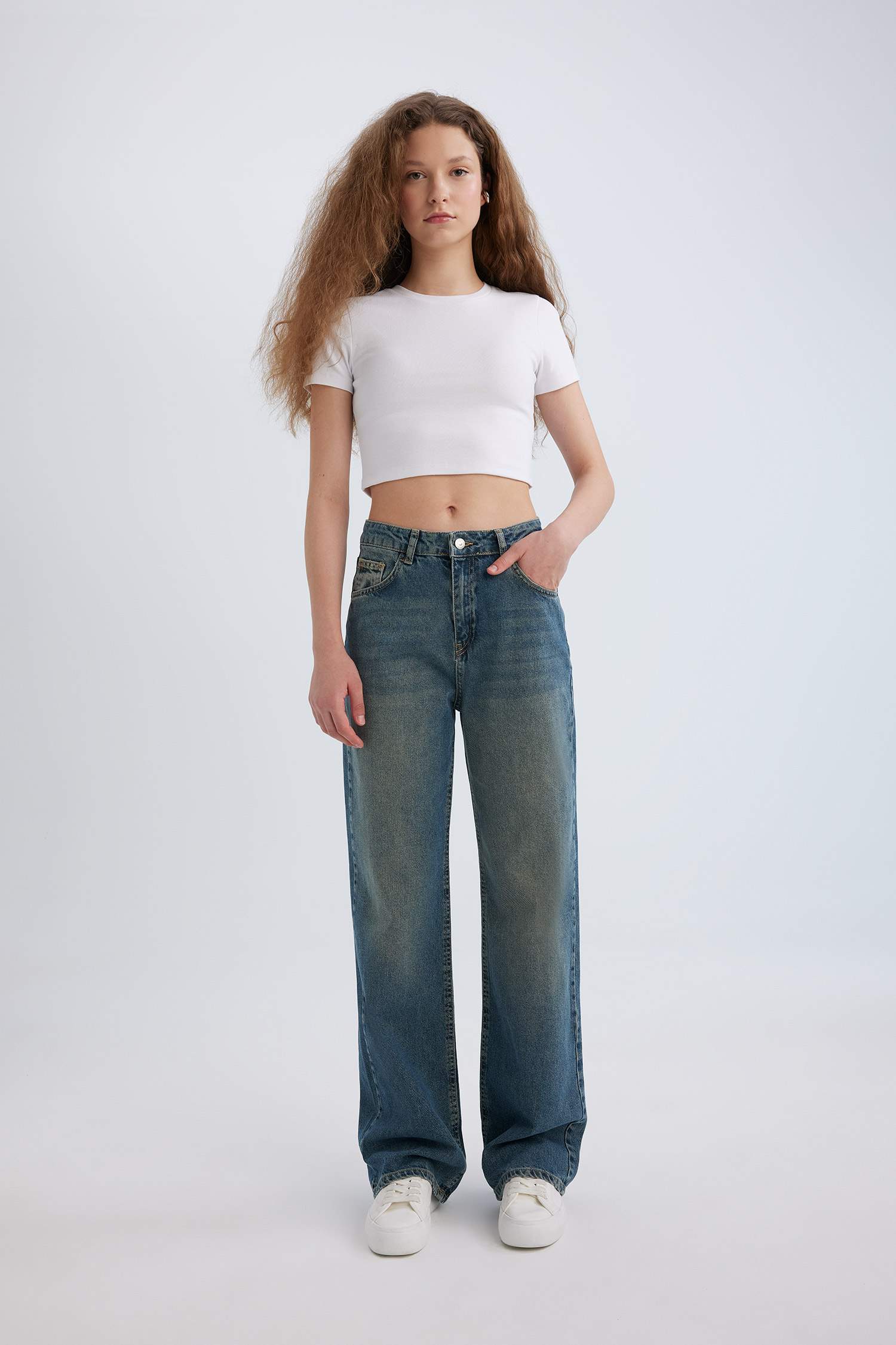 بنطرون جينز وايد ليج