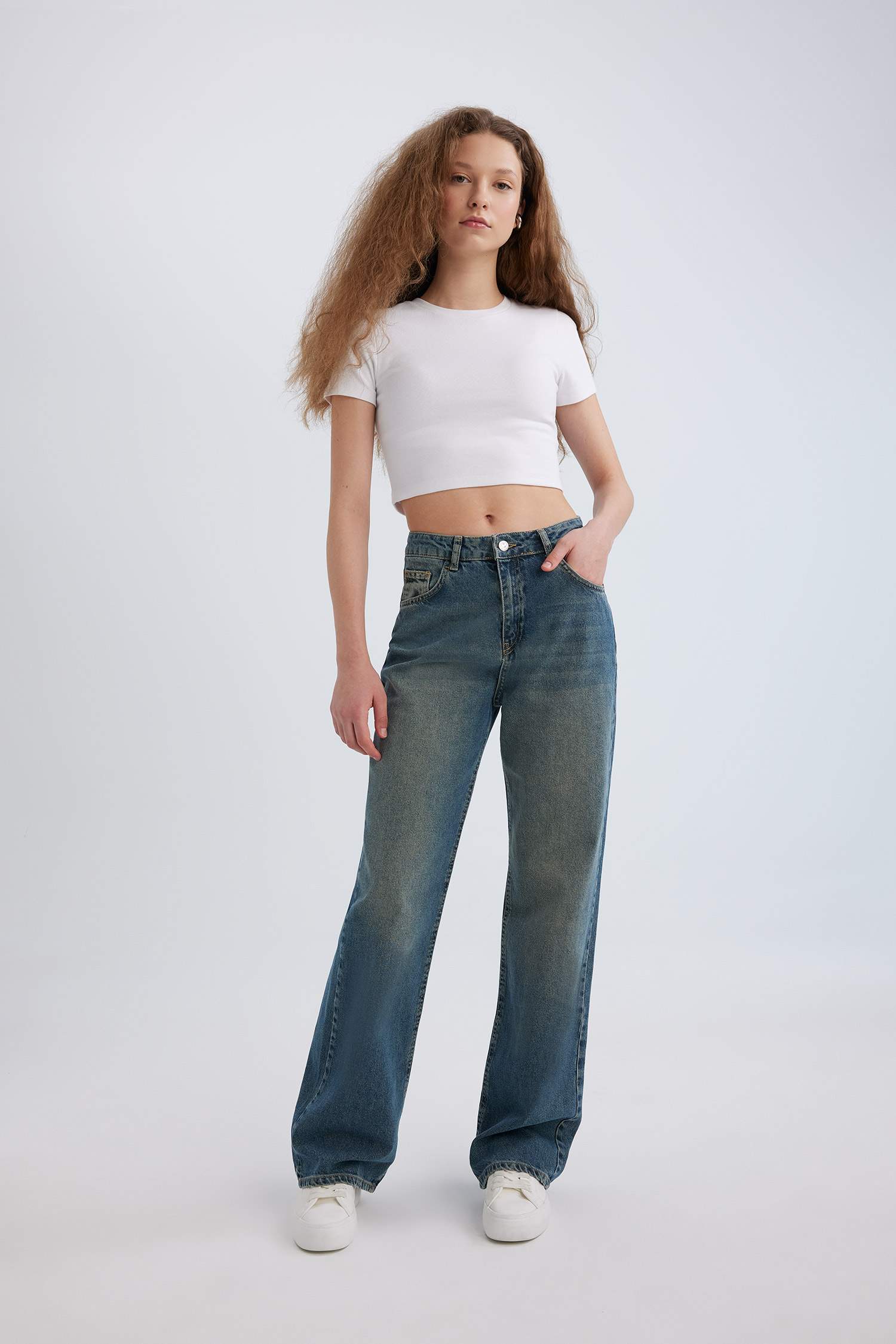 بنطرون جينز وايد ليج