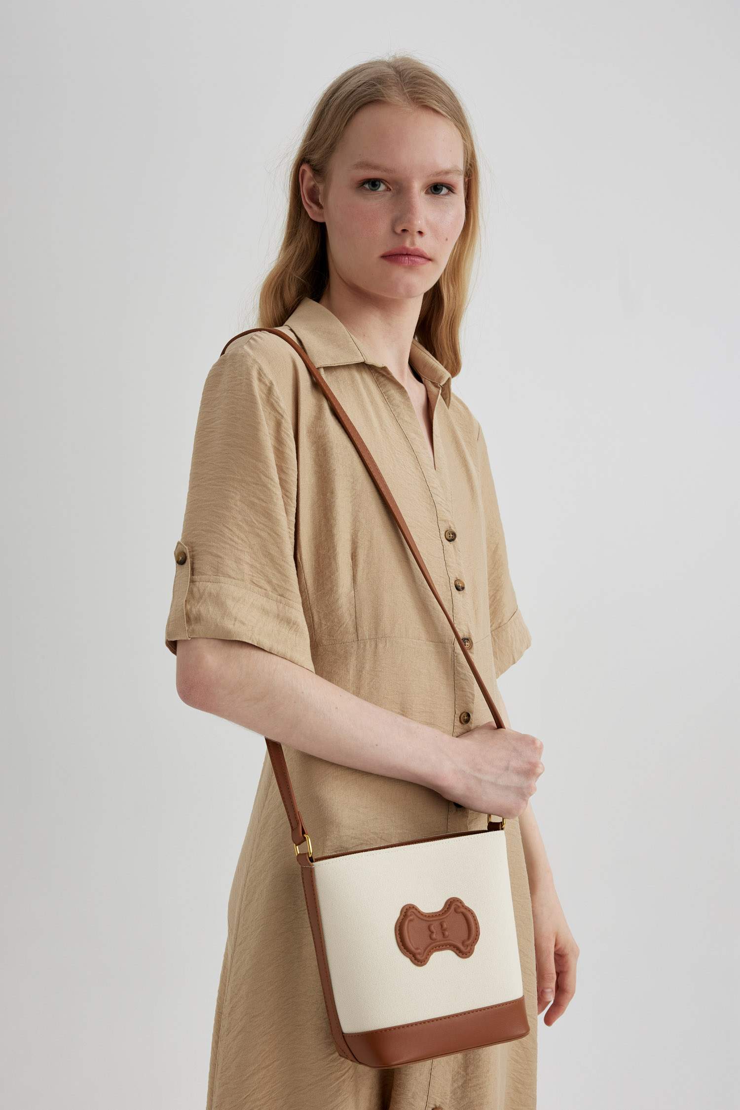 Kadın Kanvas Omuz Çantası