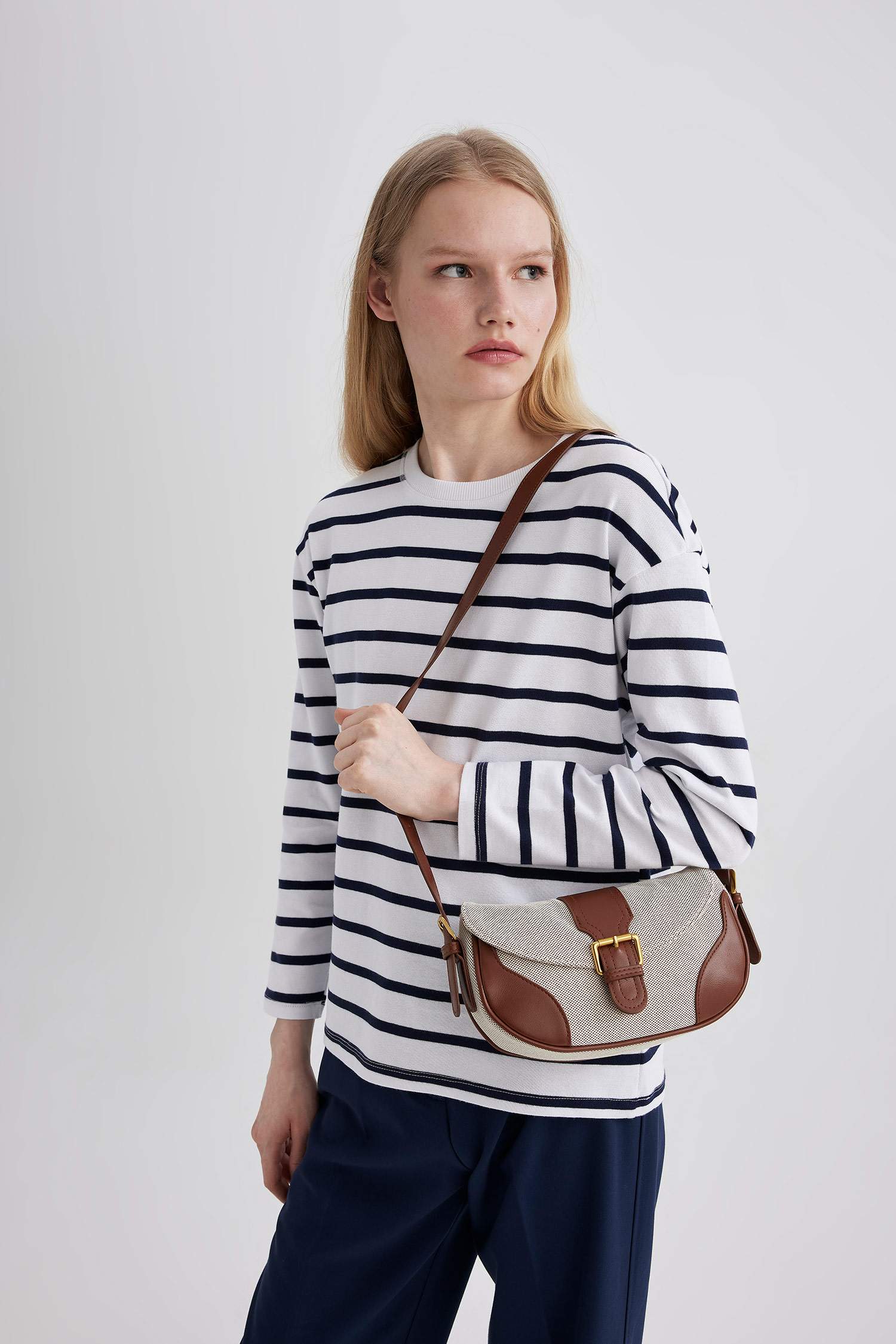 شنطة كتف نسائي جلد صناعي